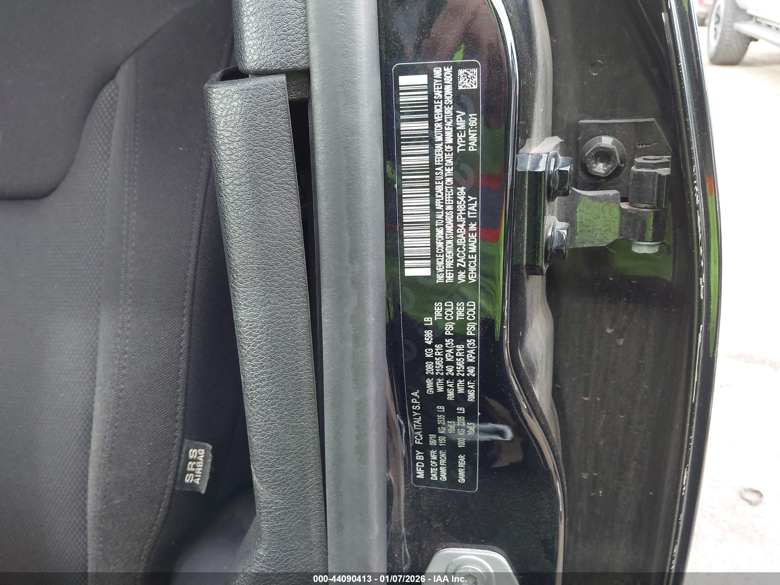 JEEP RENEGADE image 9