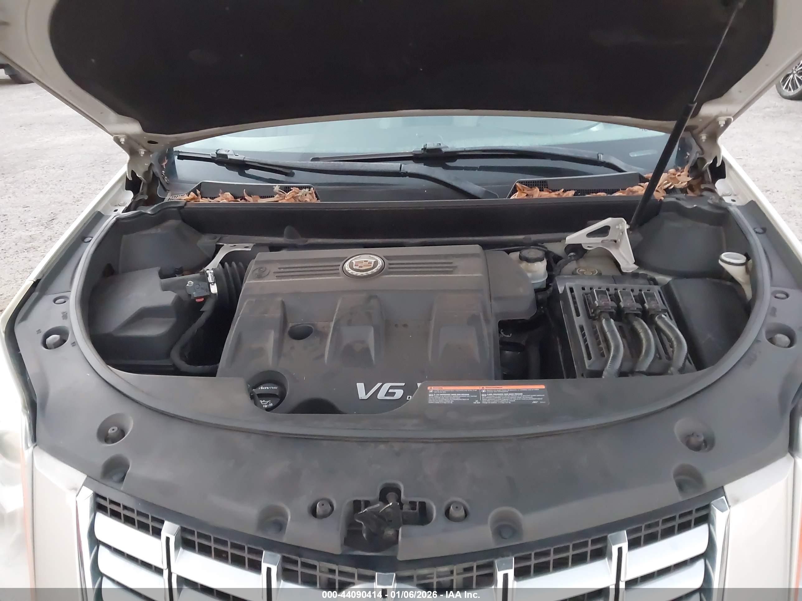 CADILLAC SRX image 10