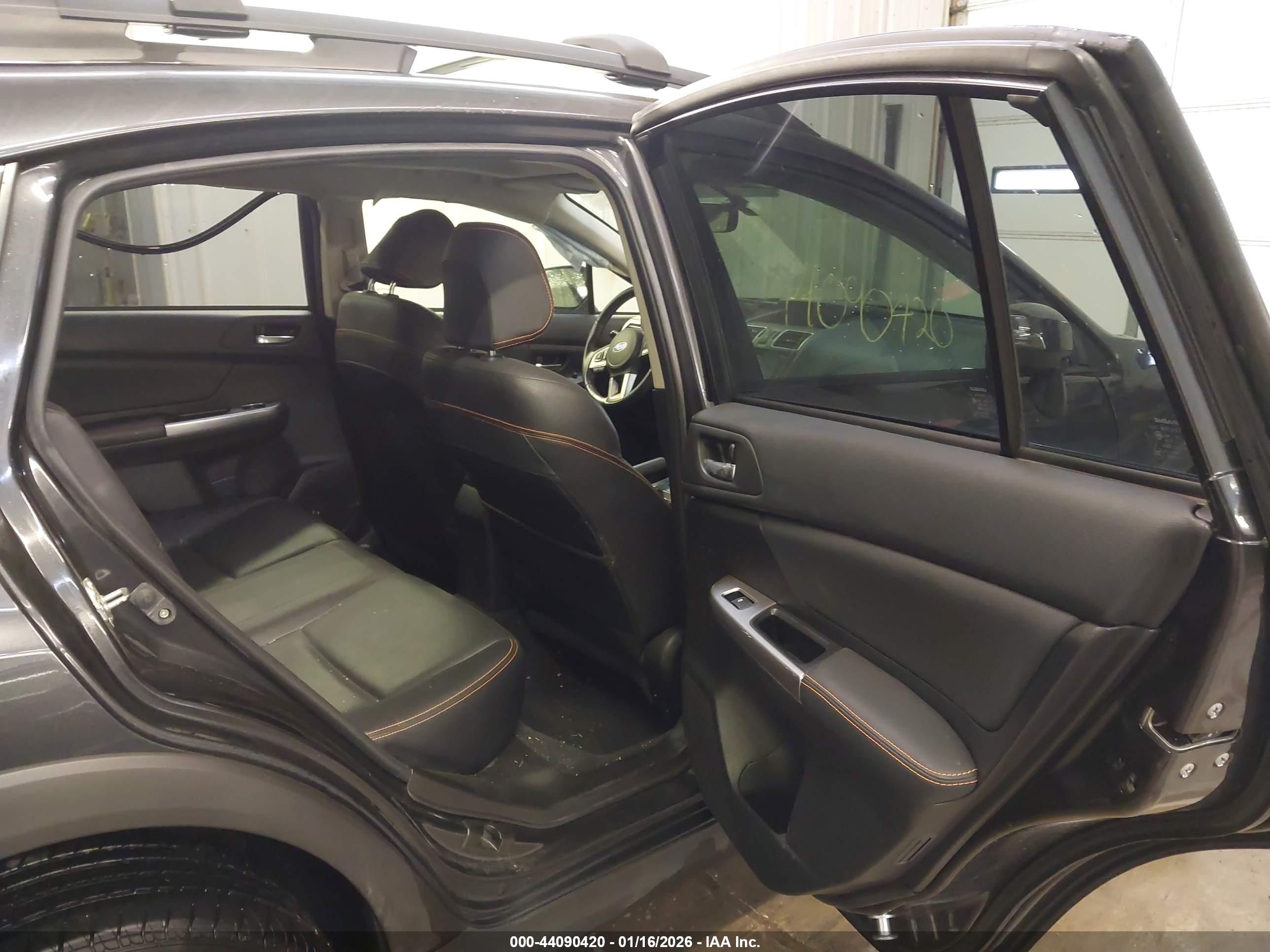 SUBARU CROSSTREK image 8