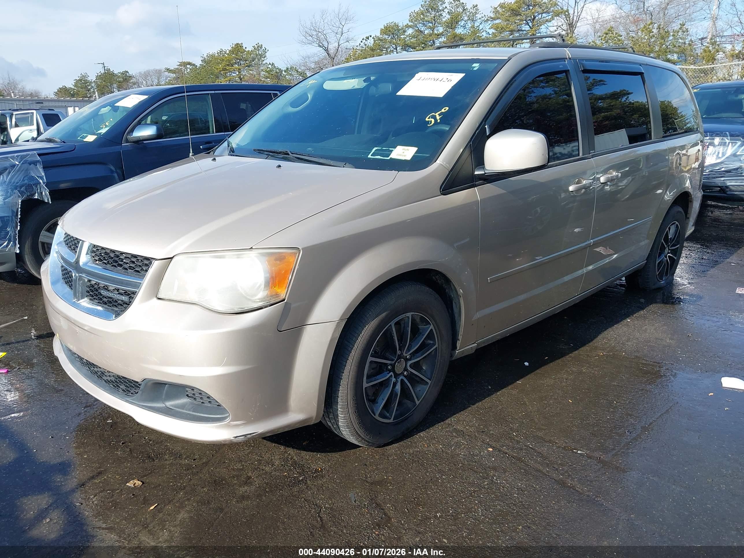 DODGE GRAND image 2