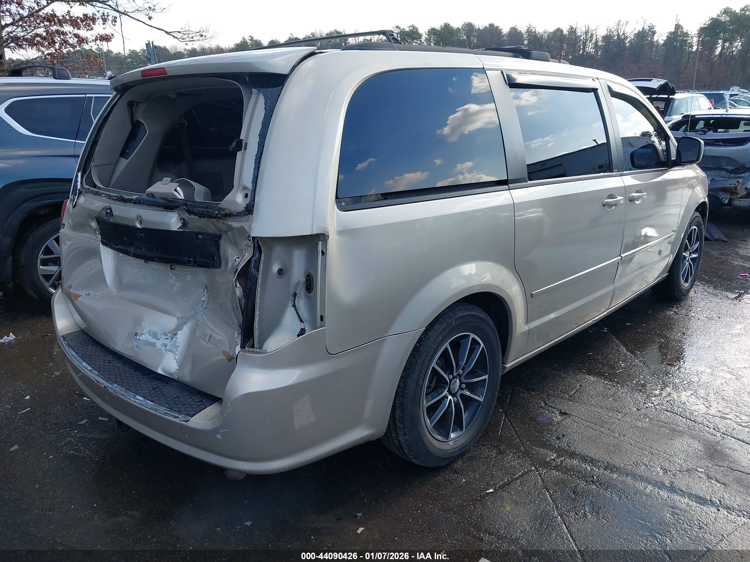 DODGE GRAND image 4