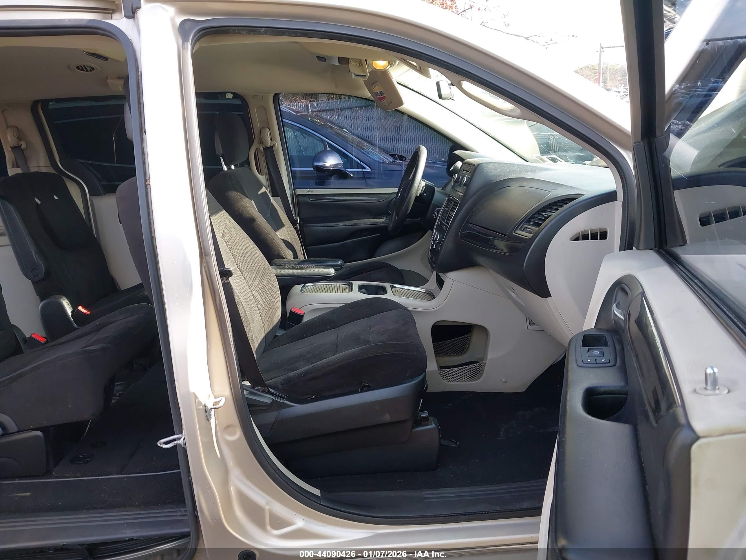 DODGE GRAND image 5