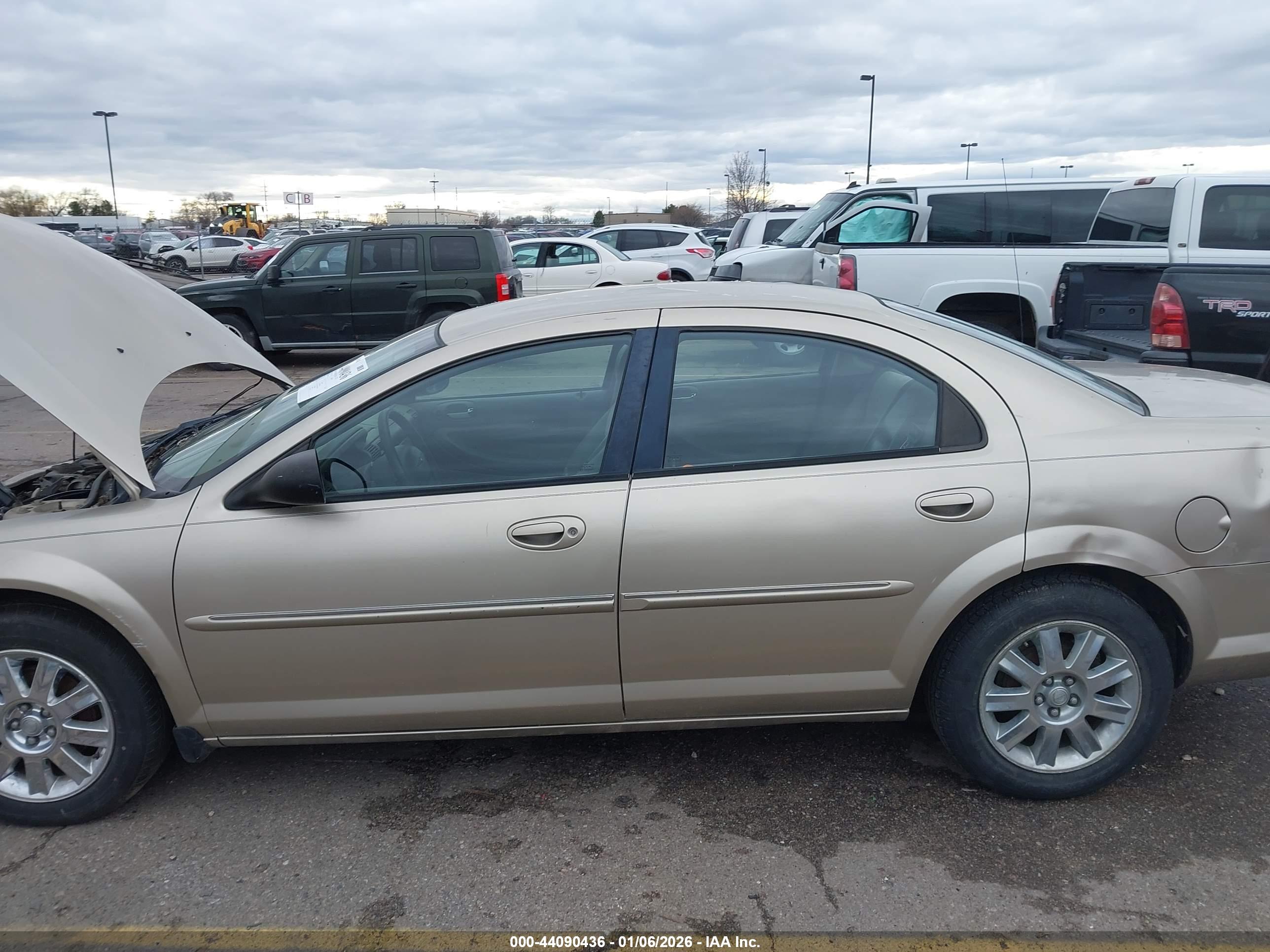 CHRYSLER SEBRING image 6