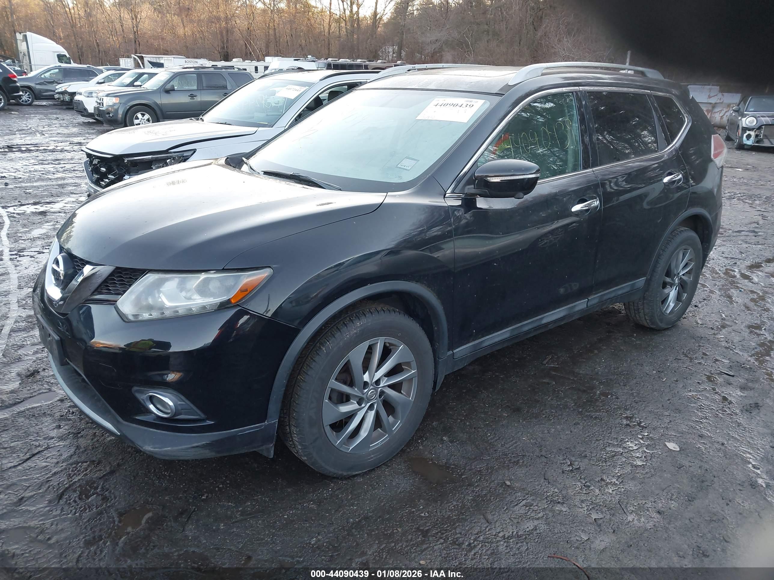 NISSAN ROGUE image 2