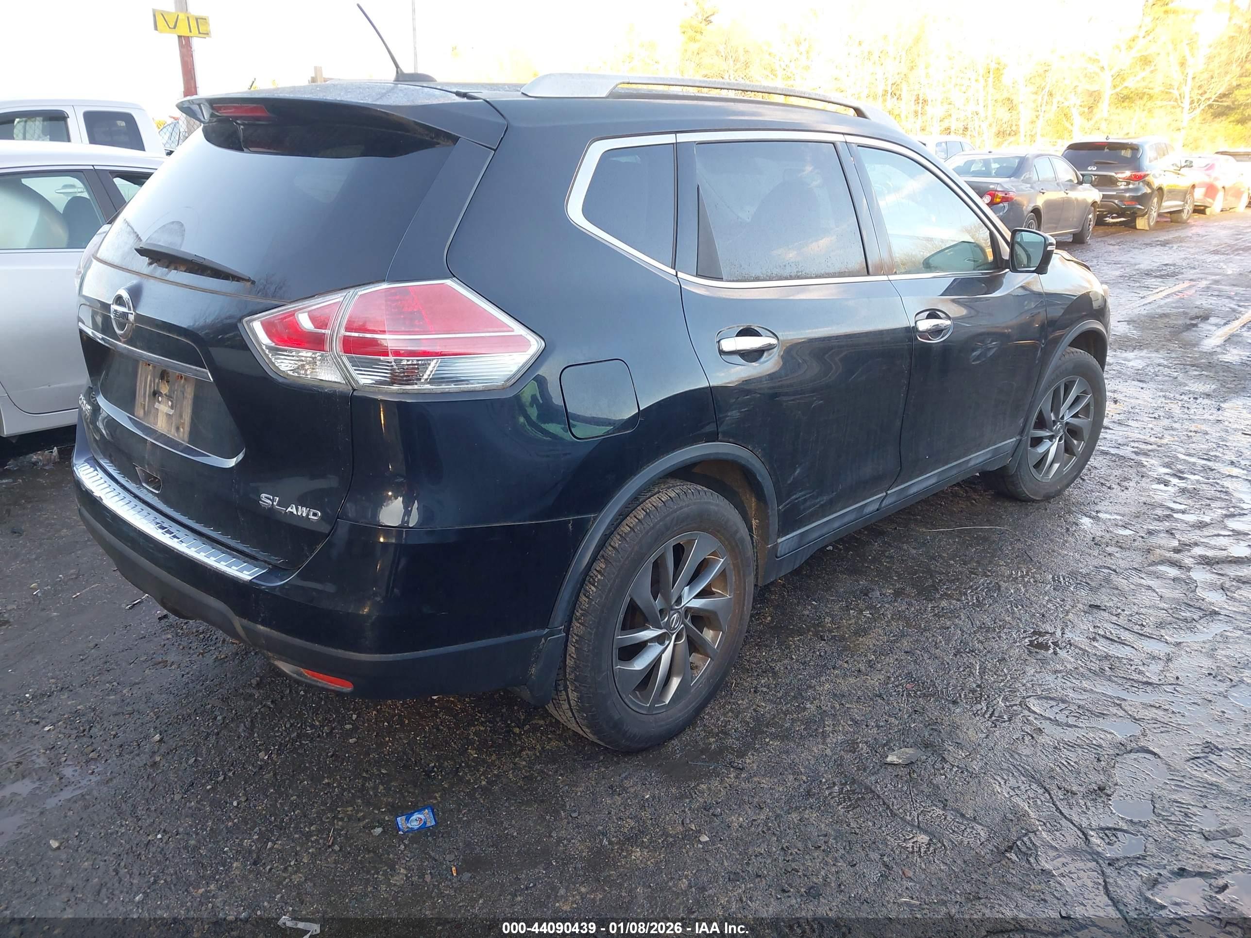 NISSAN ROGUE image 4