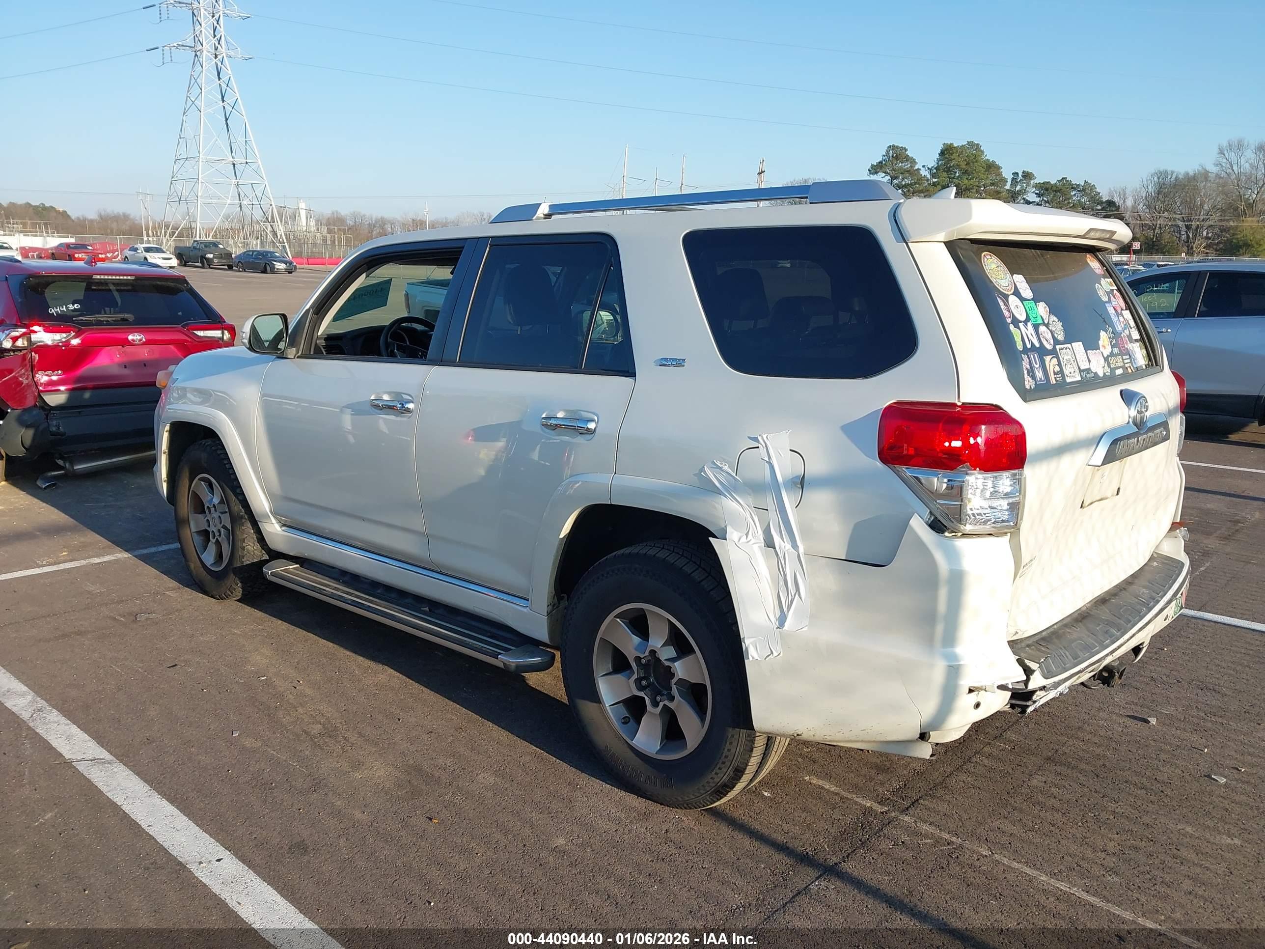 TOYOTA 4RUNNER image 3