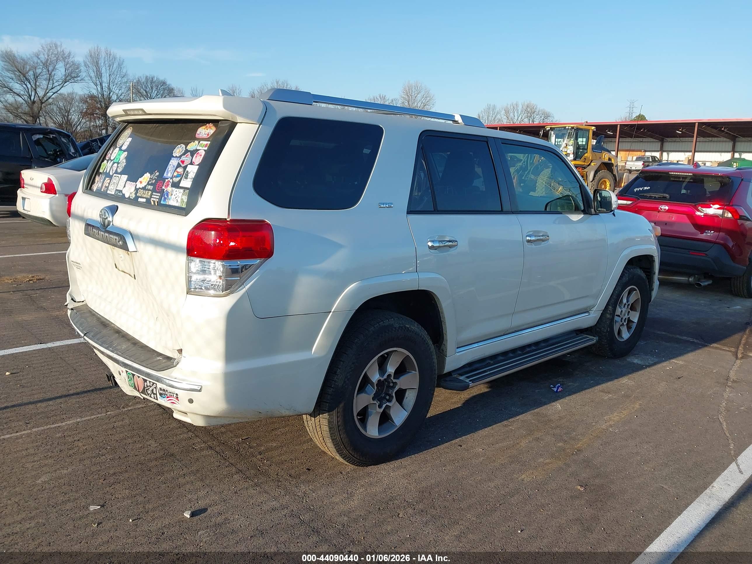 TOYOTA 4RUNNER image 4
