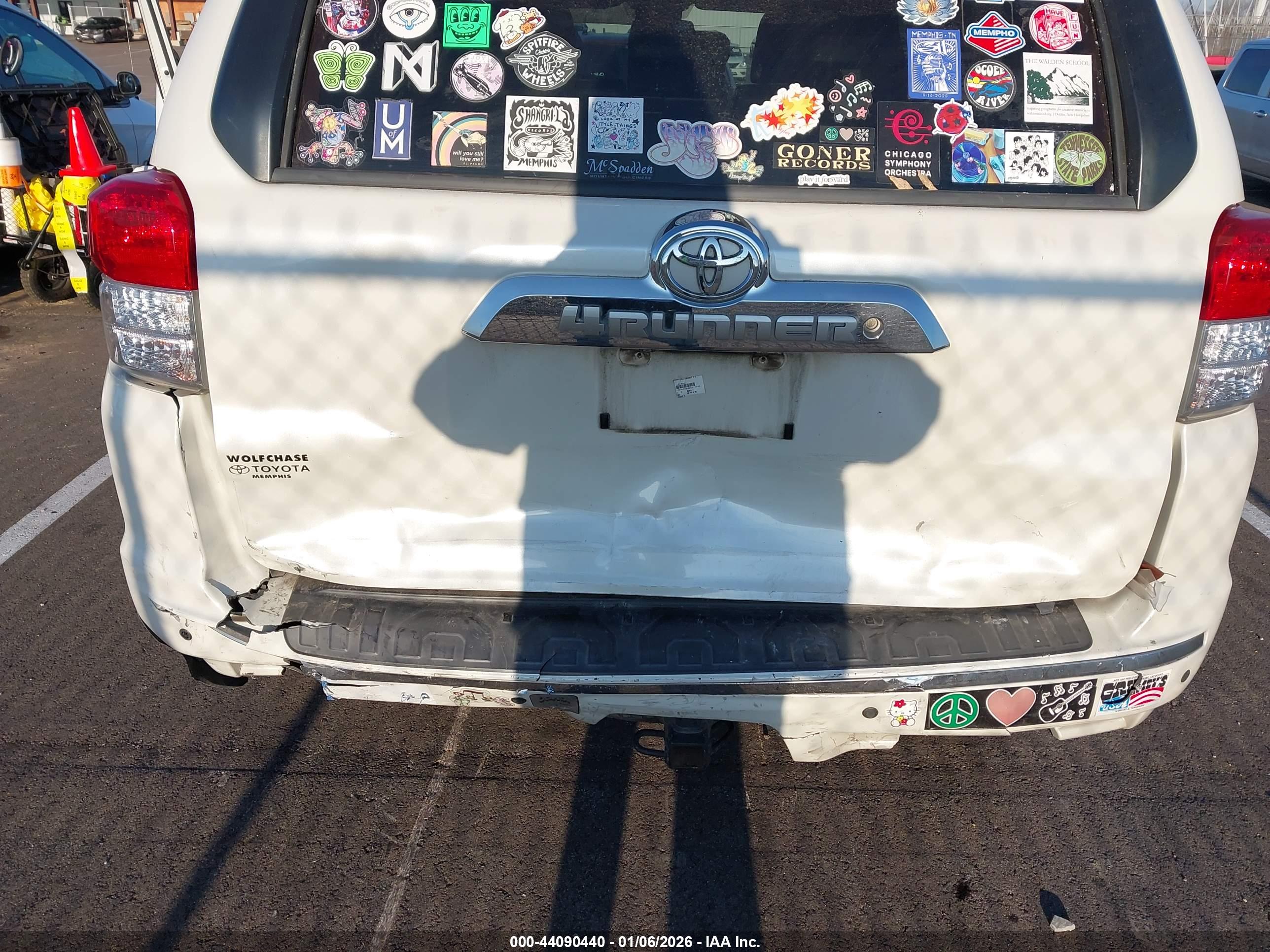 TOYOTA 4RUNNER image 6