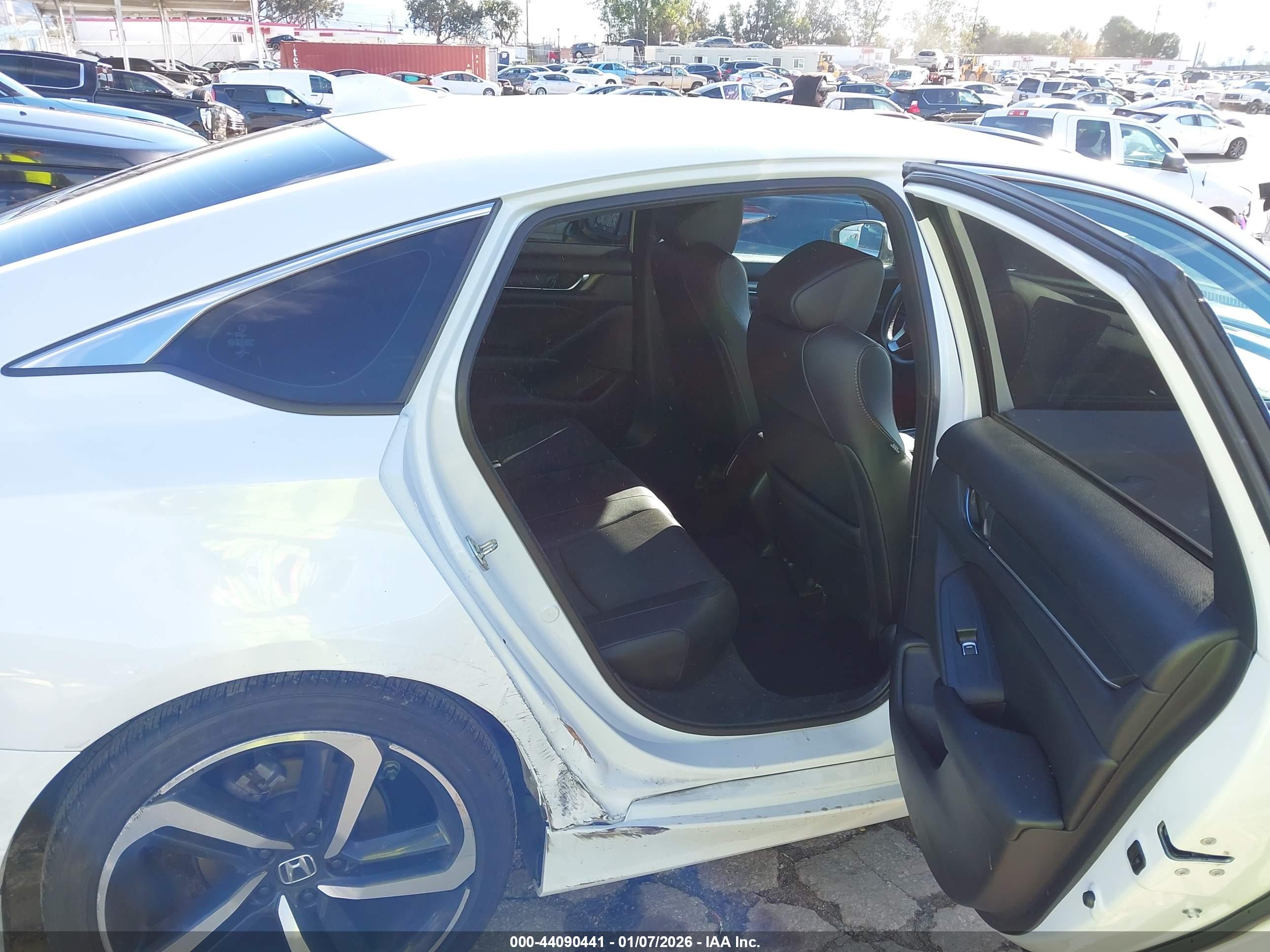 HONDA ACCORD image 8