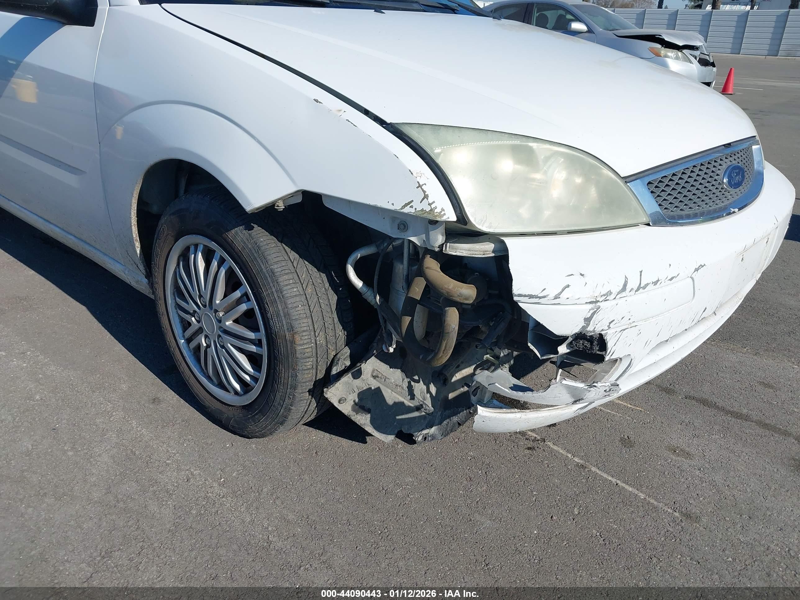 FORD FOCUS image 6