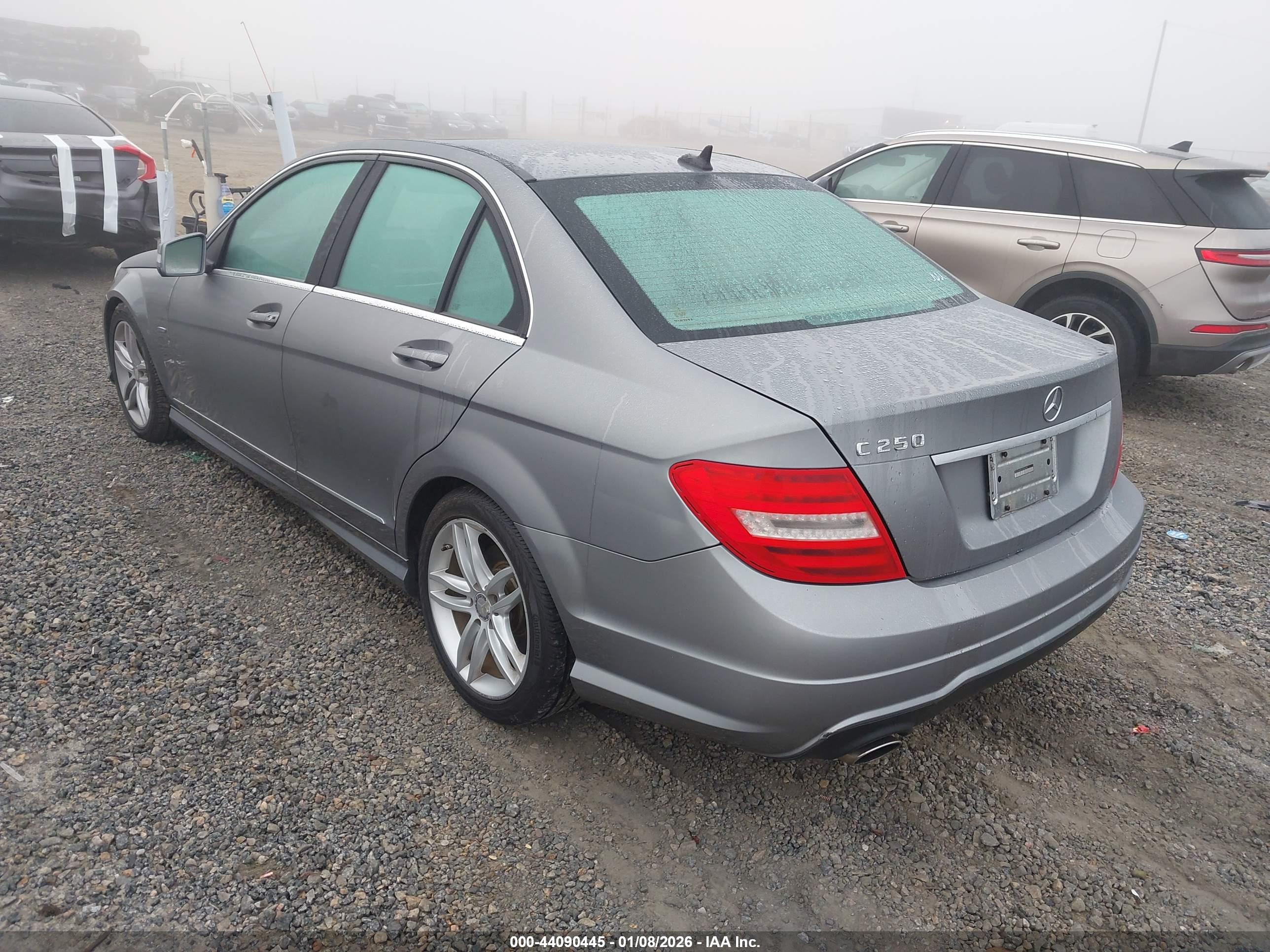MERCEDES-BENZ C image 3