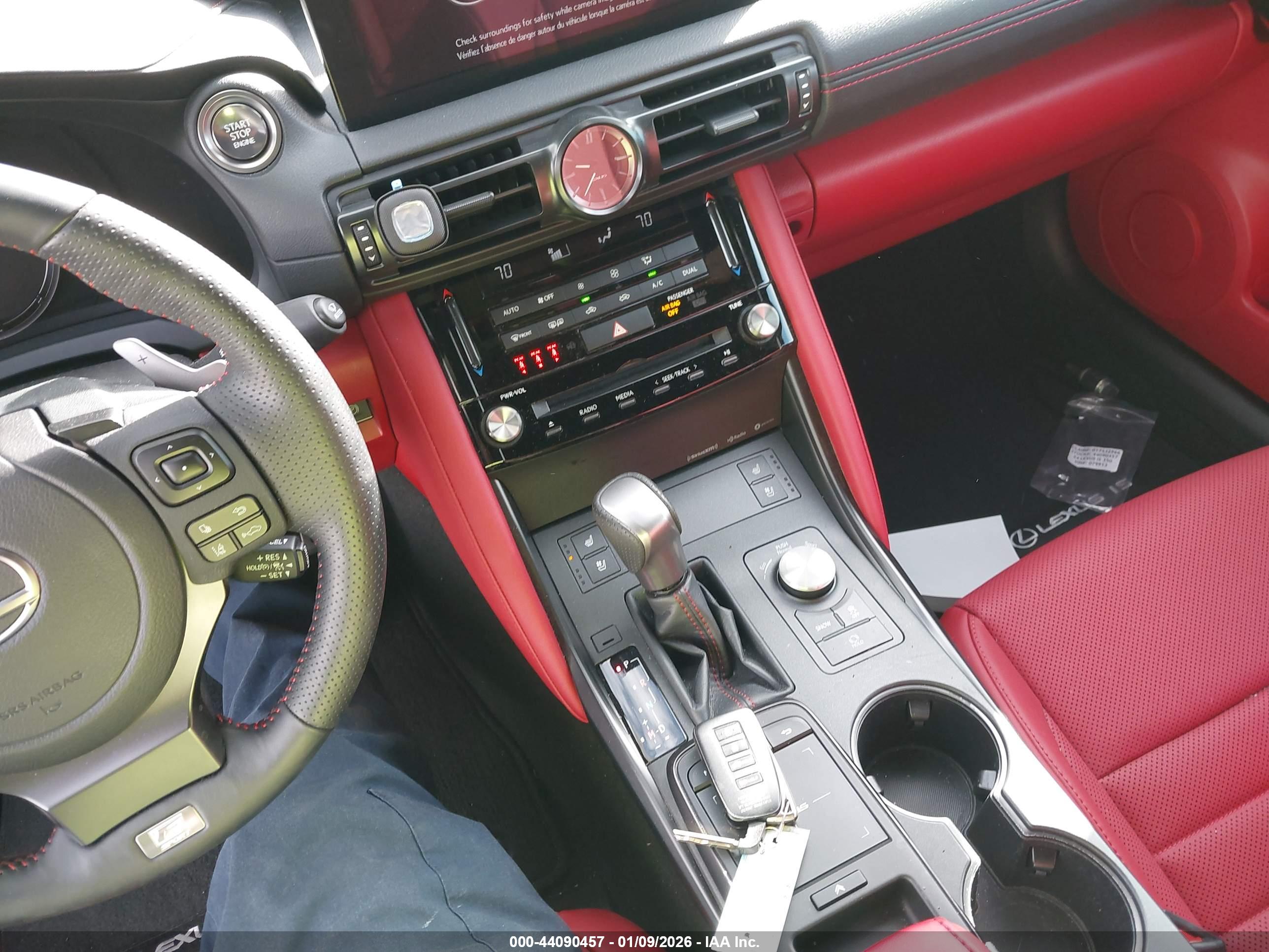 LEXUS IS image 11