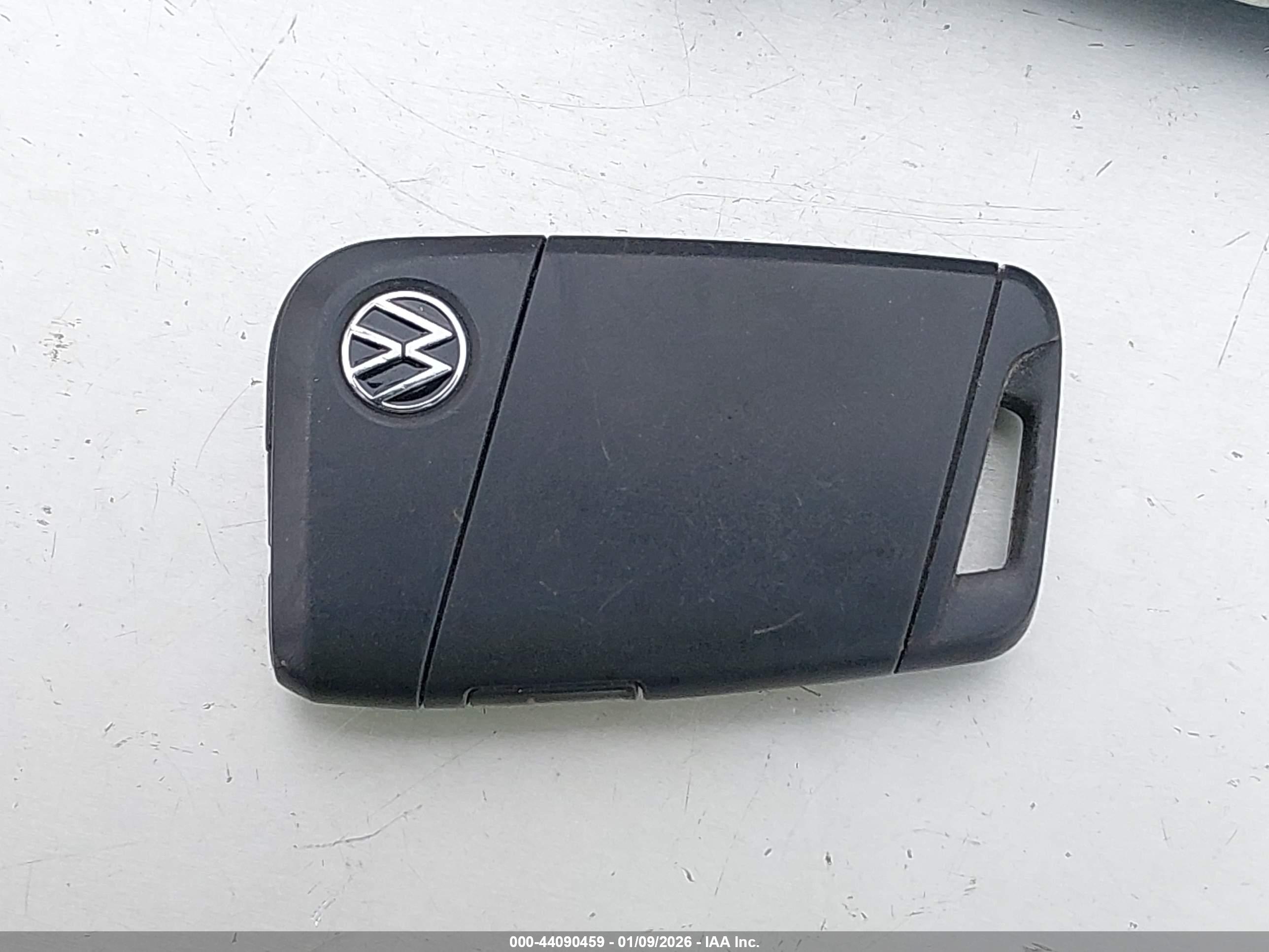 VOLKSWAGEN JETTA image 11