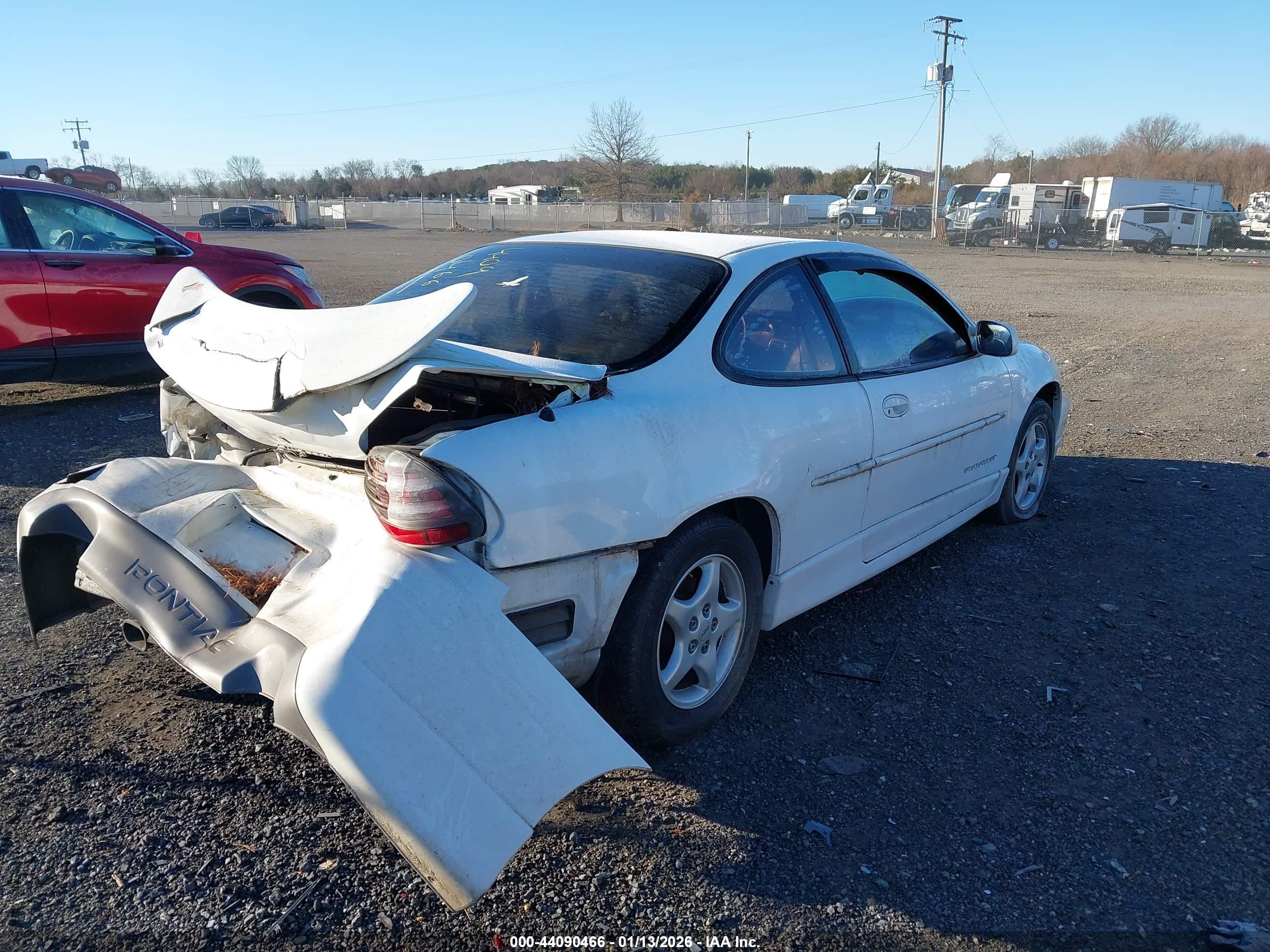 PONTIAC GRAND image 4