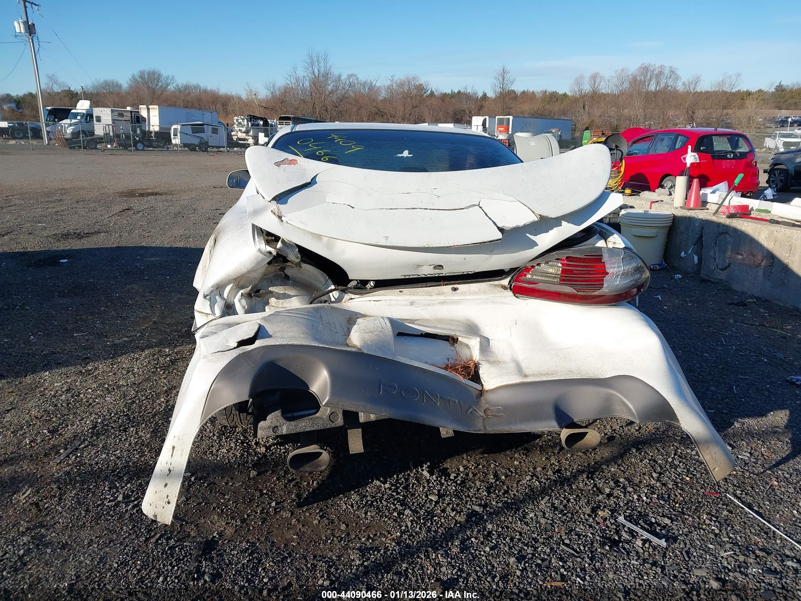 PONTIAC GRAND image 6