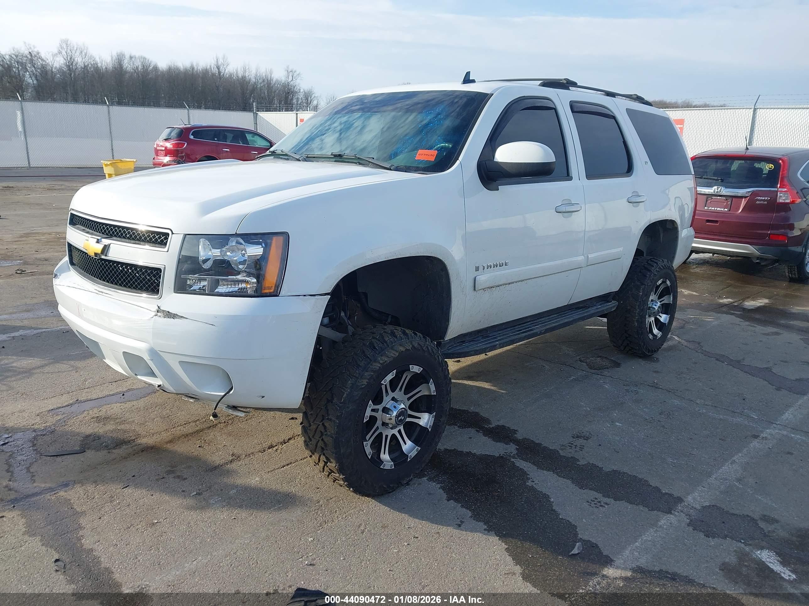 CHEVROLET TAHOE image 2