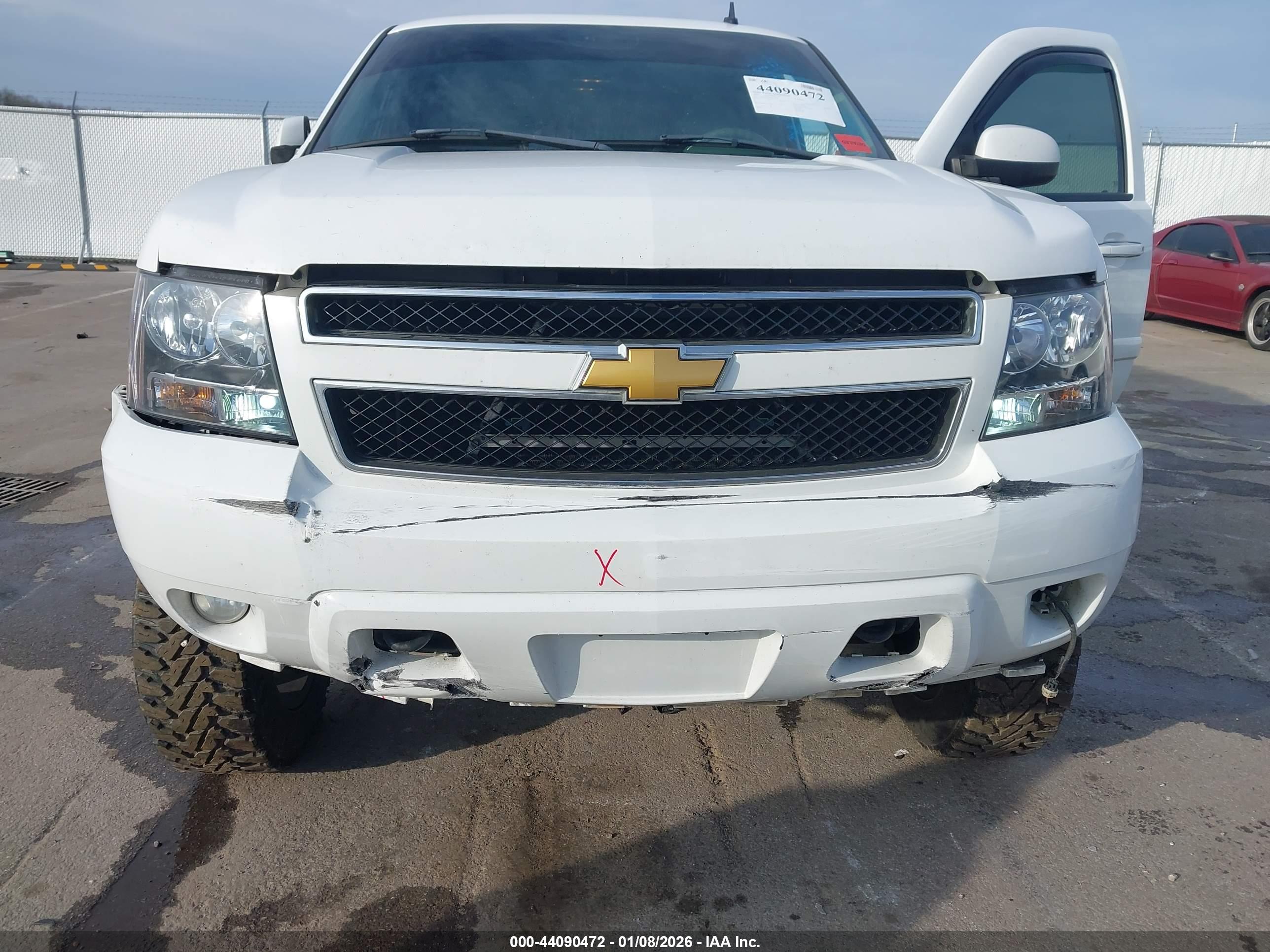 CHEVROLET TAHOE image 6