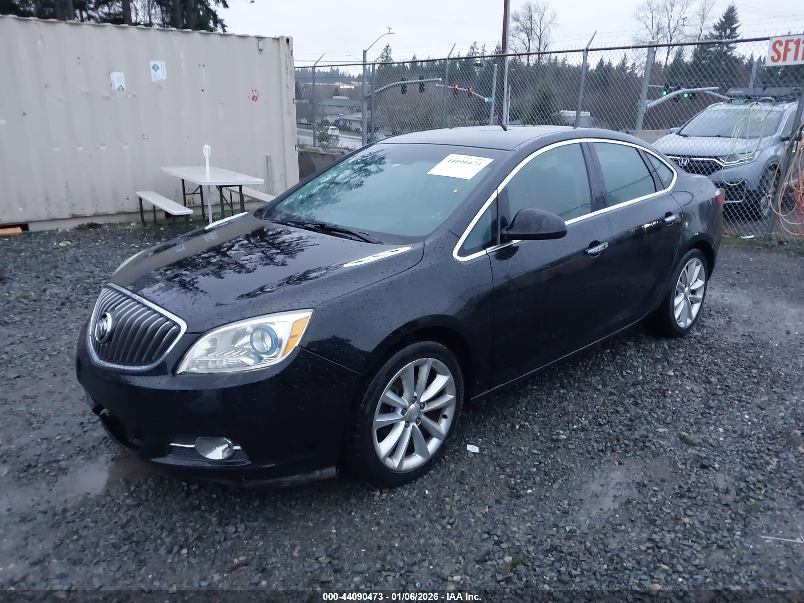 BUICK VERANO image 2