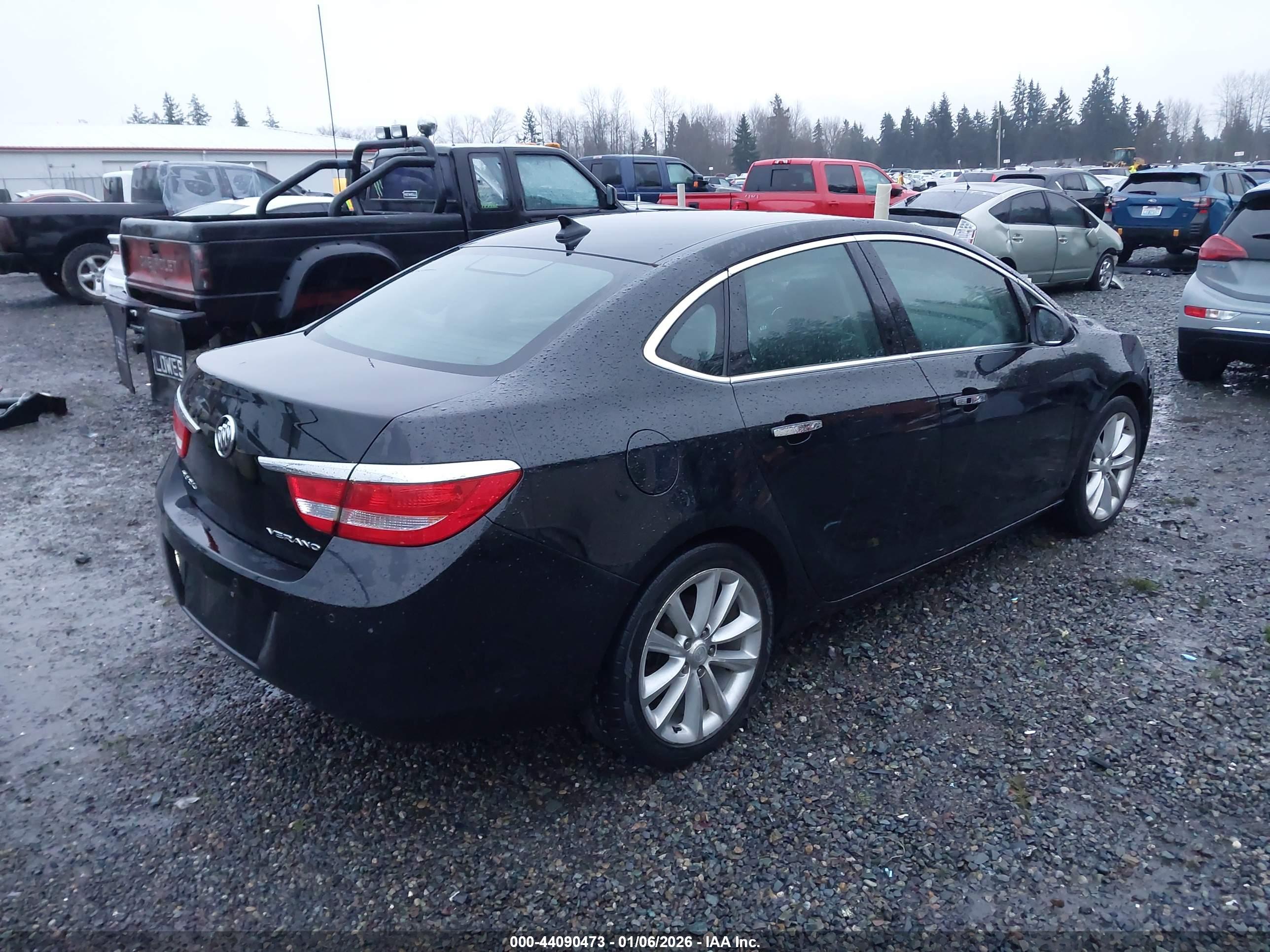 BUICK VERANO image 4