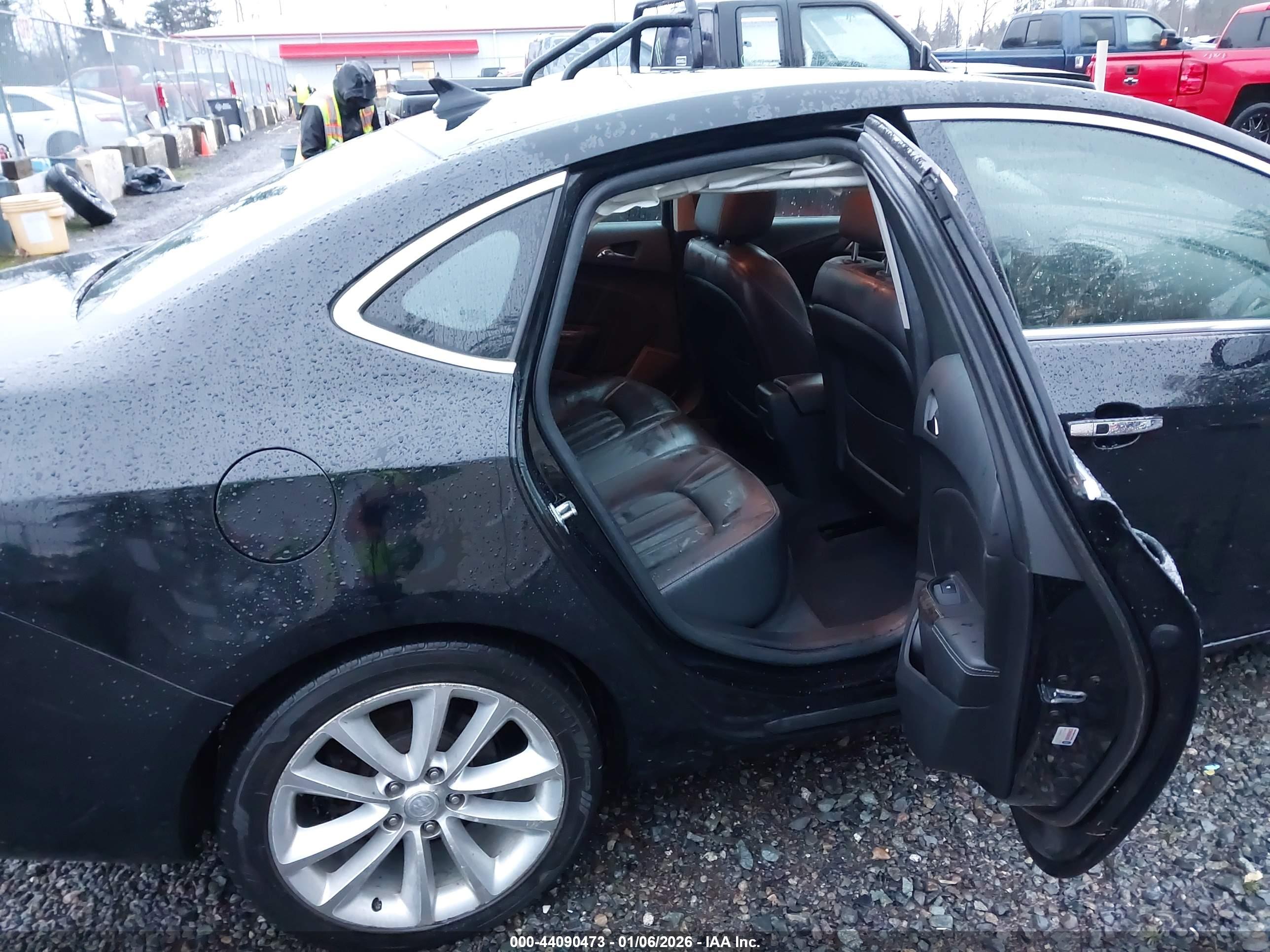 BUICK VERANO image 8