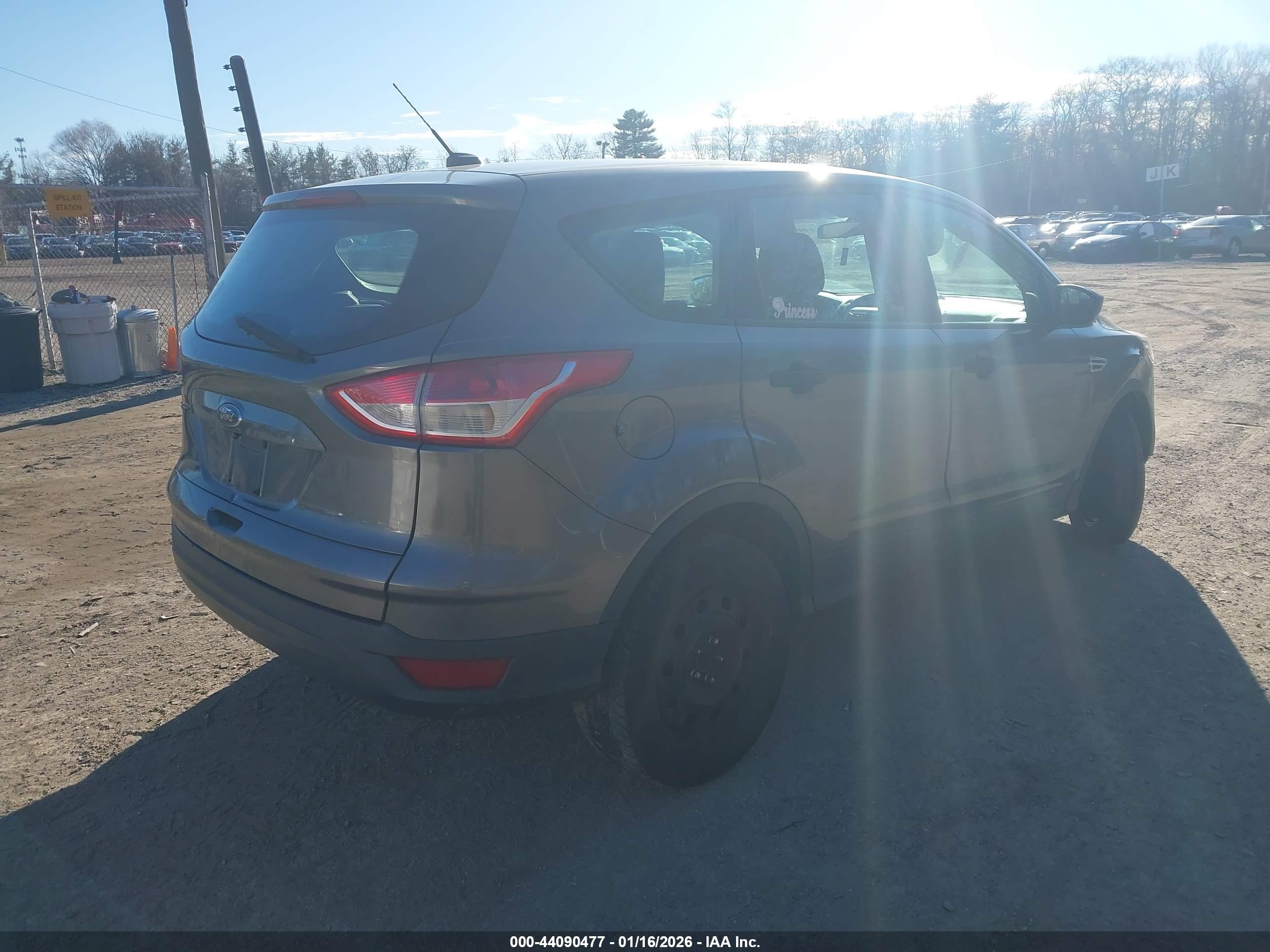 FORD ESCAPE image 4