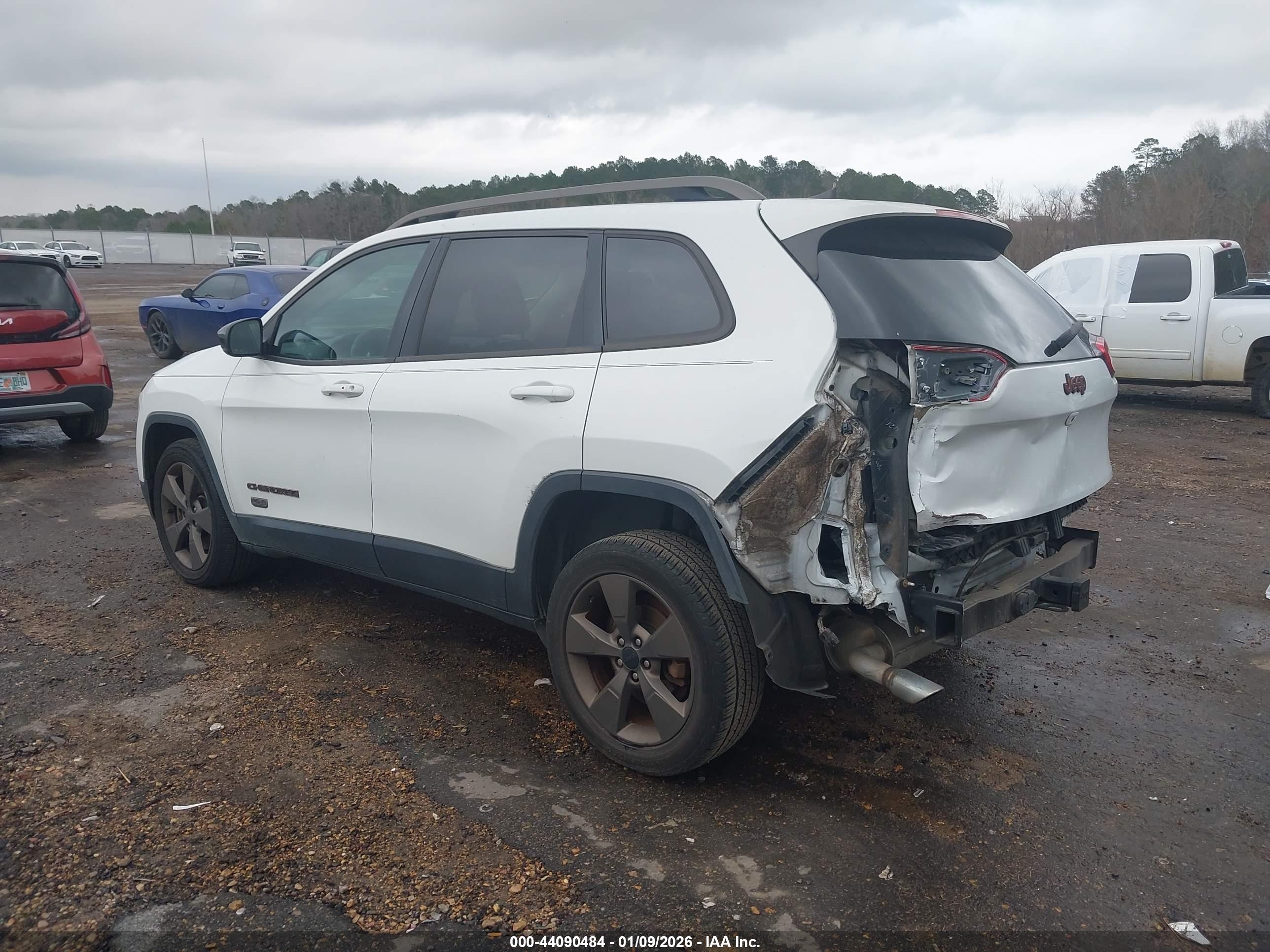JEEP CHEROKEE image 3