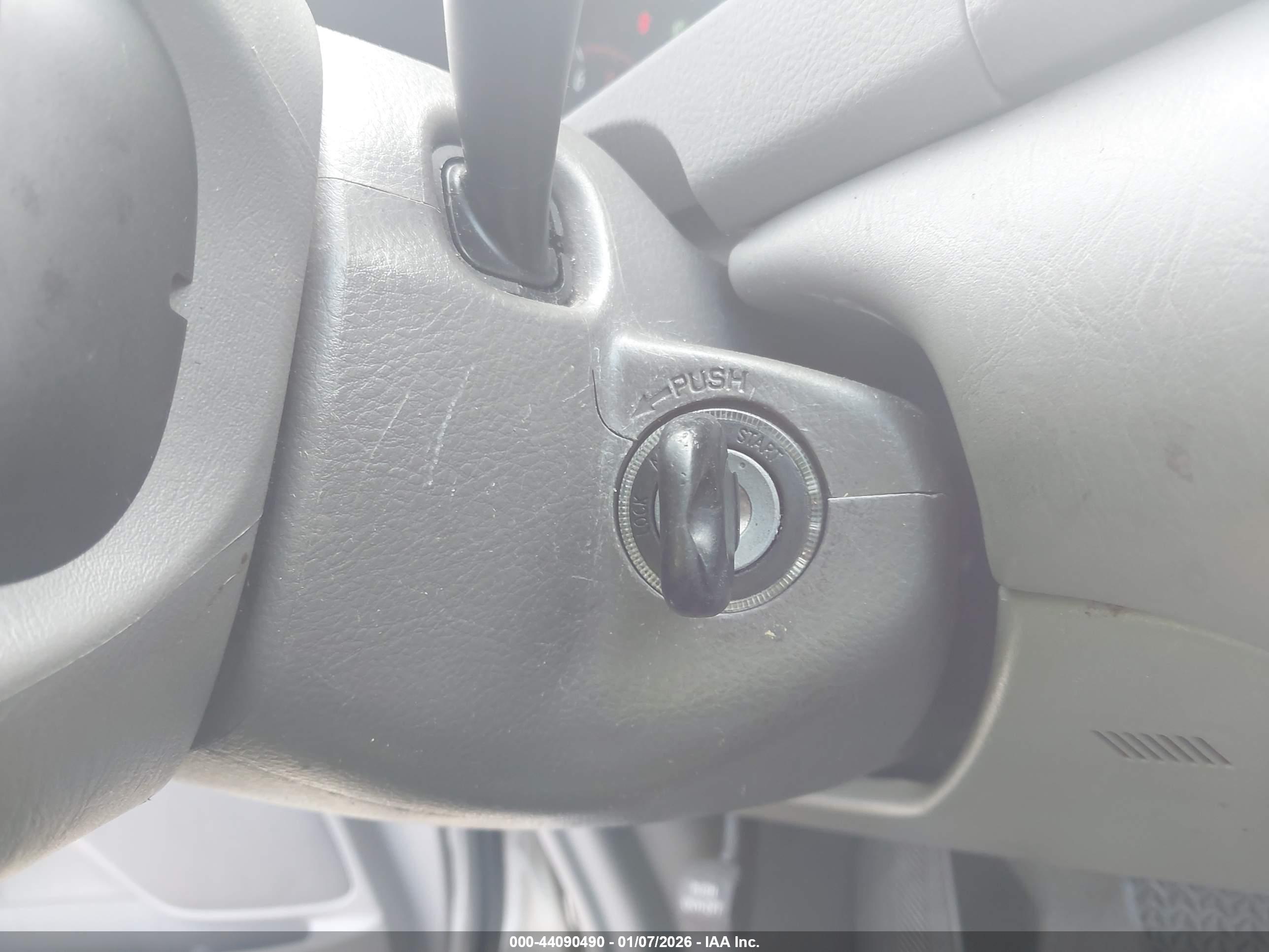 TOYOTA CAMRY image 11