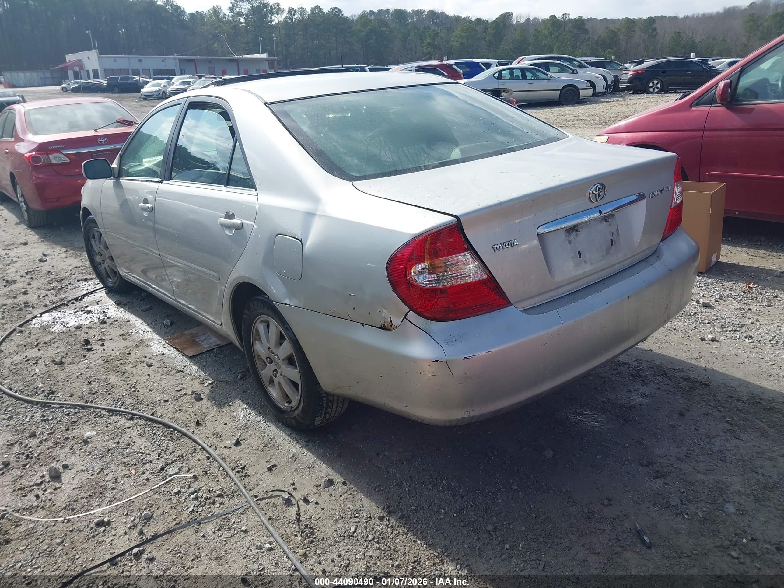 TOYOTA CAMRY image 3