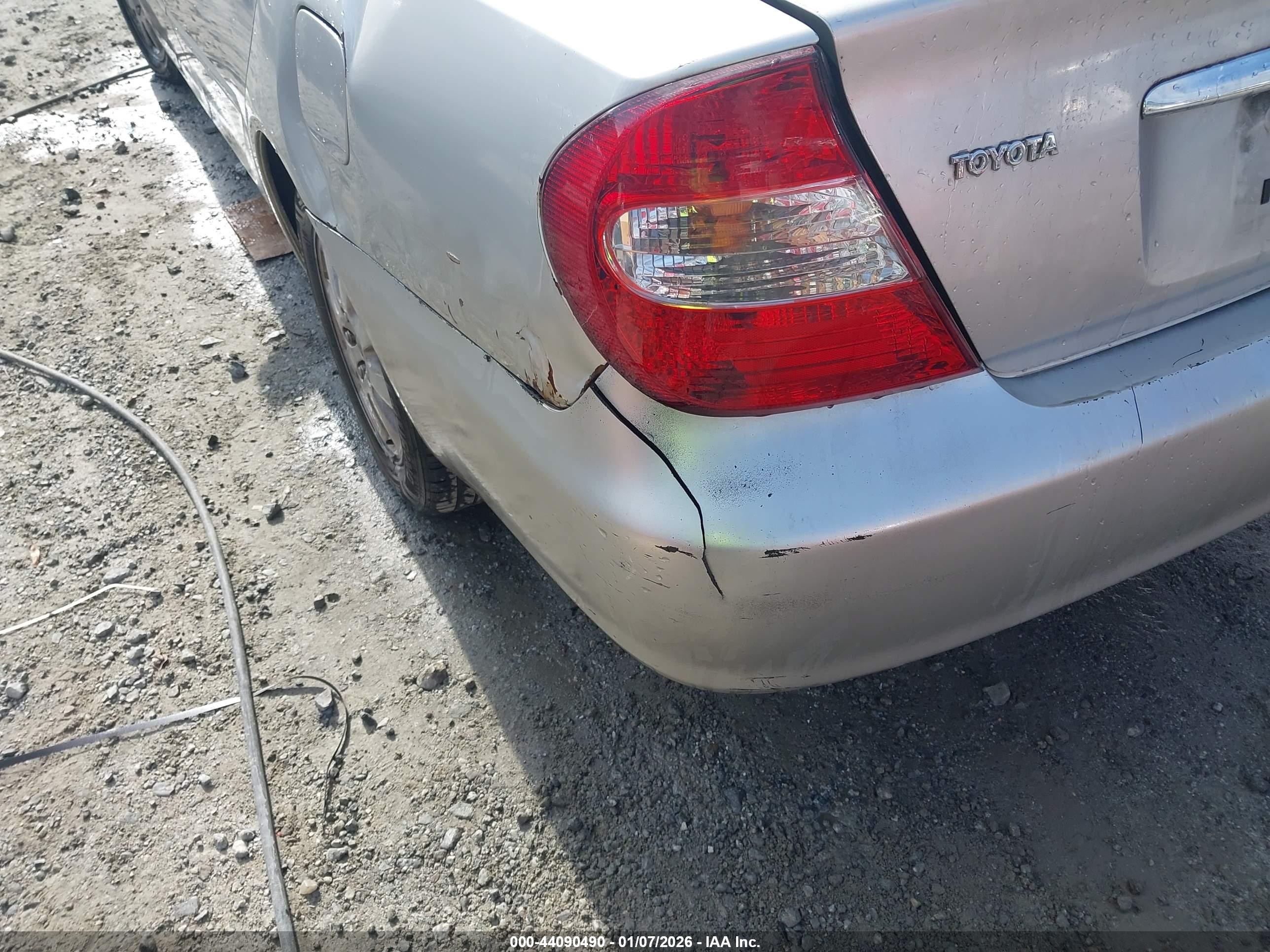 TOYOTA CAMRY image 6
