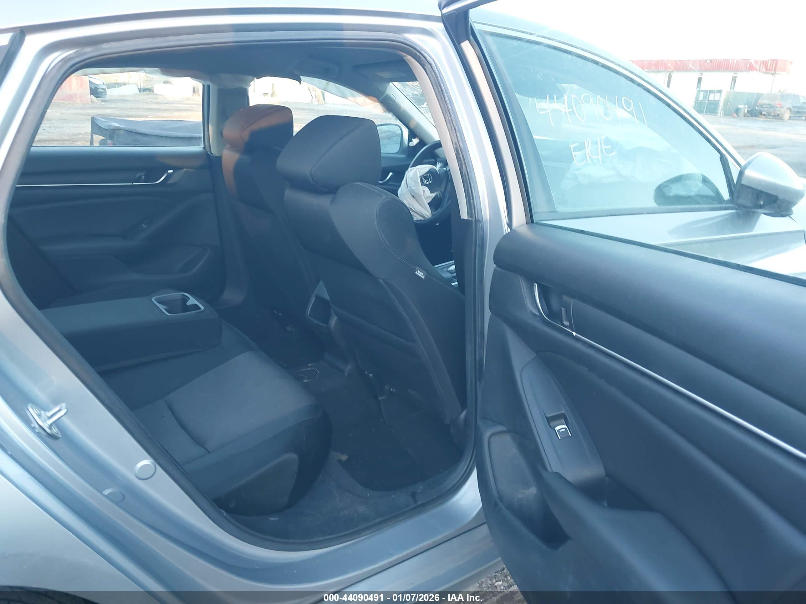 HONDA ACCORD image 8