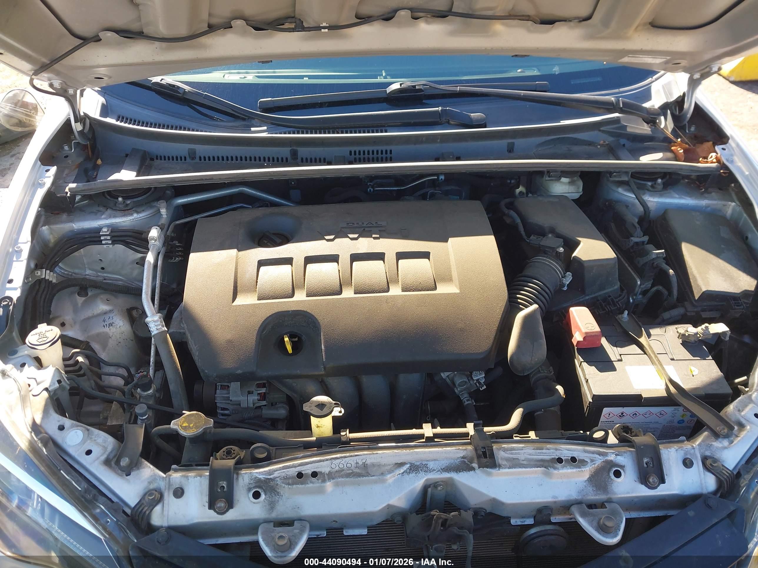 TOYOTA COROLLA image 10