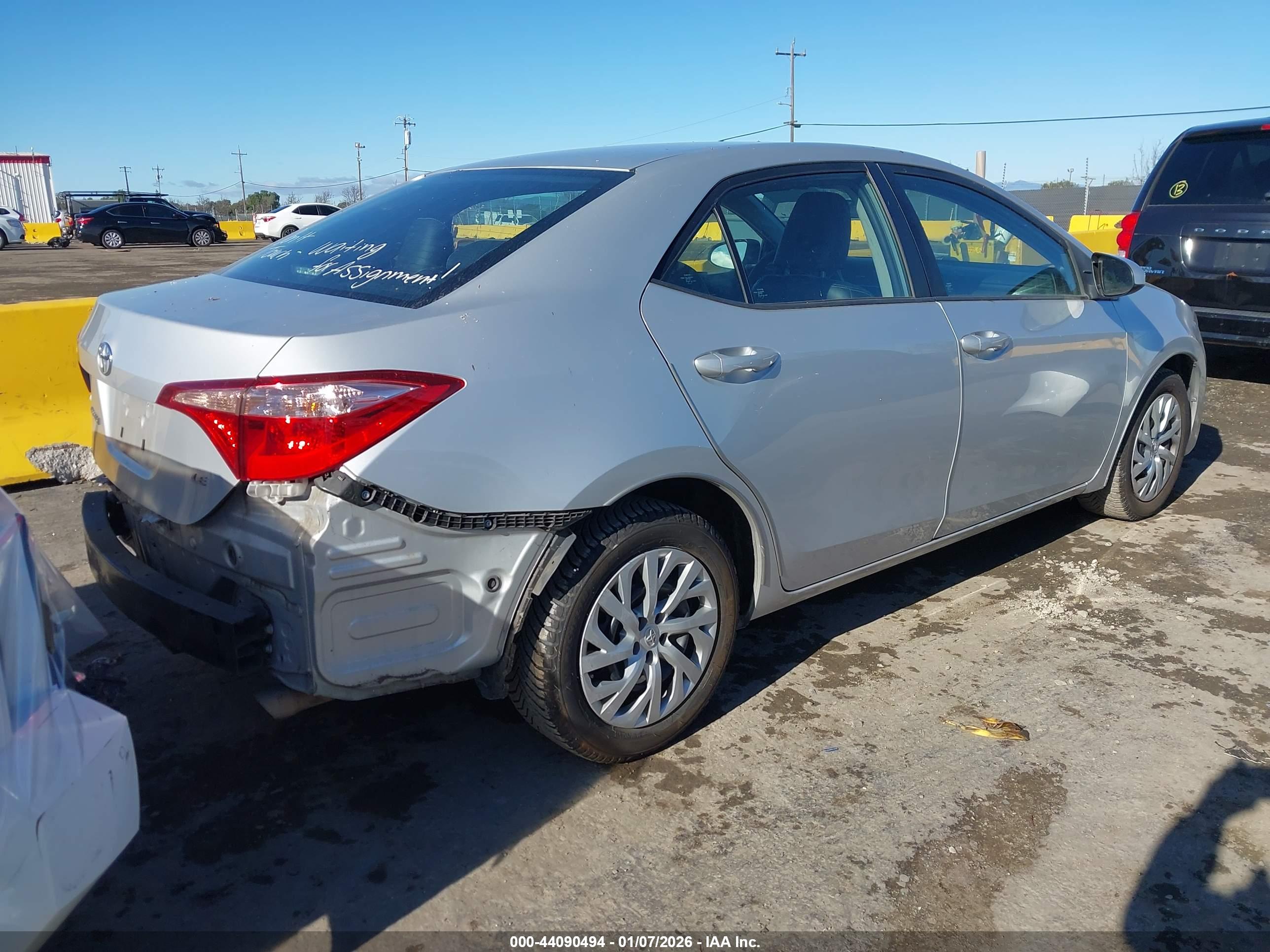 TOYOTA COROLLA image 4