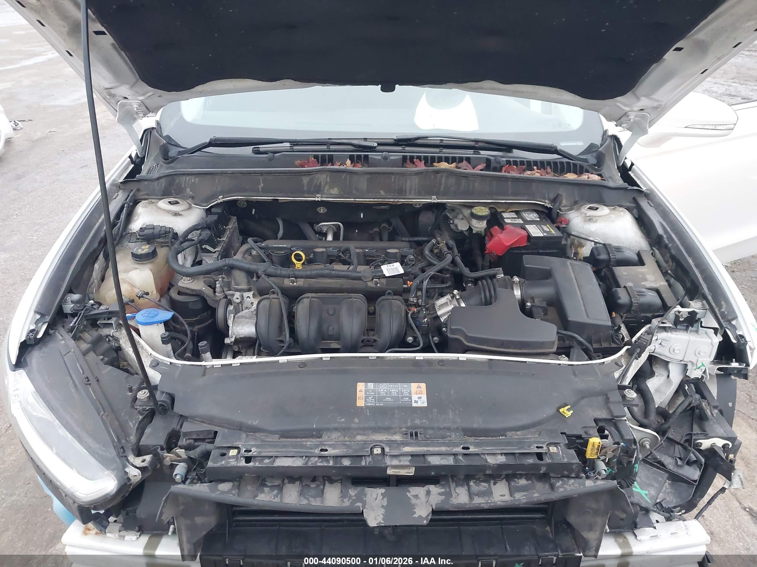 FORD FUSION image 10
