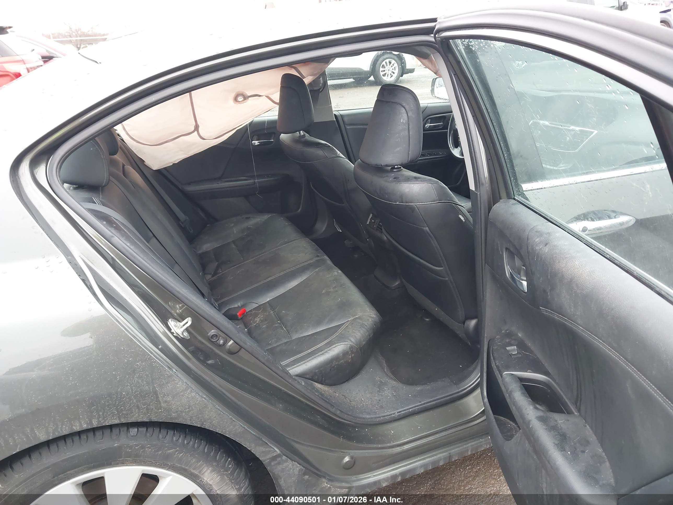 HONDA ACCORD image 8