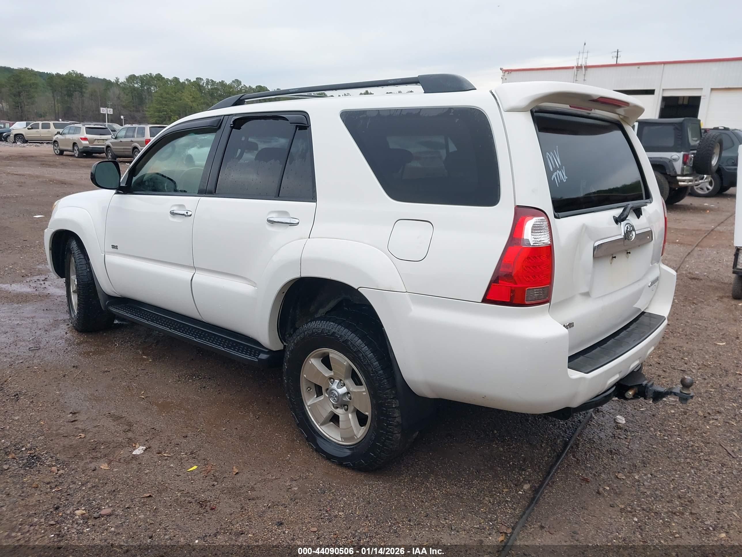 TOYOTA 4RUNNER image 3