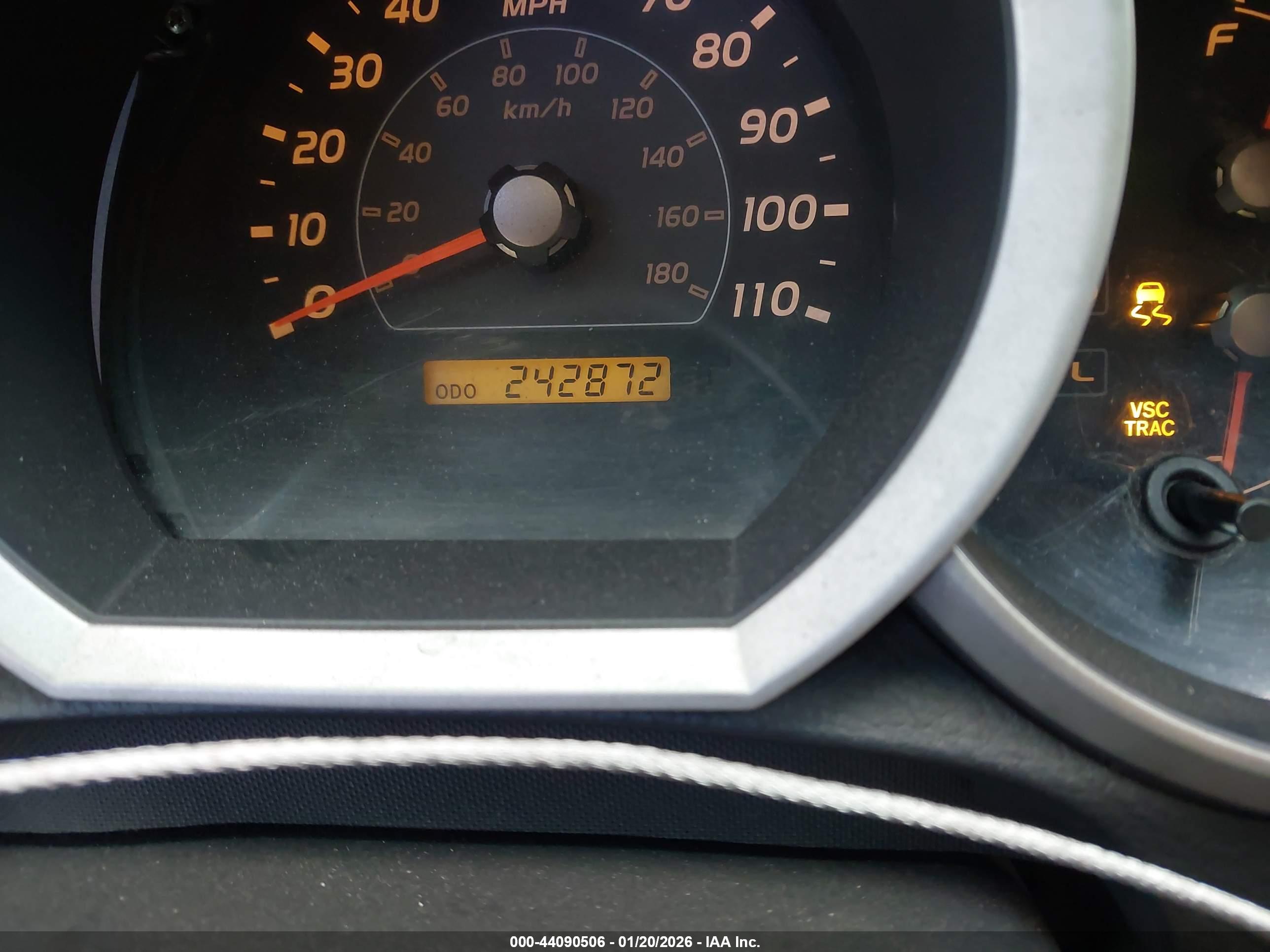 TOYOTA 4RUNNER image 7