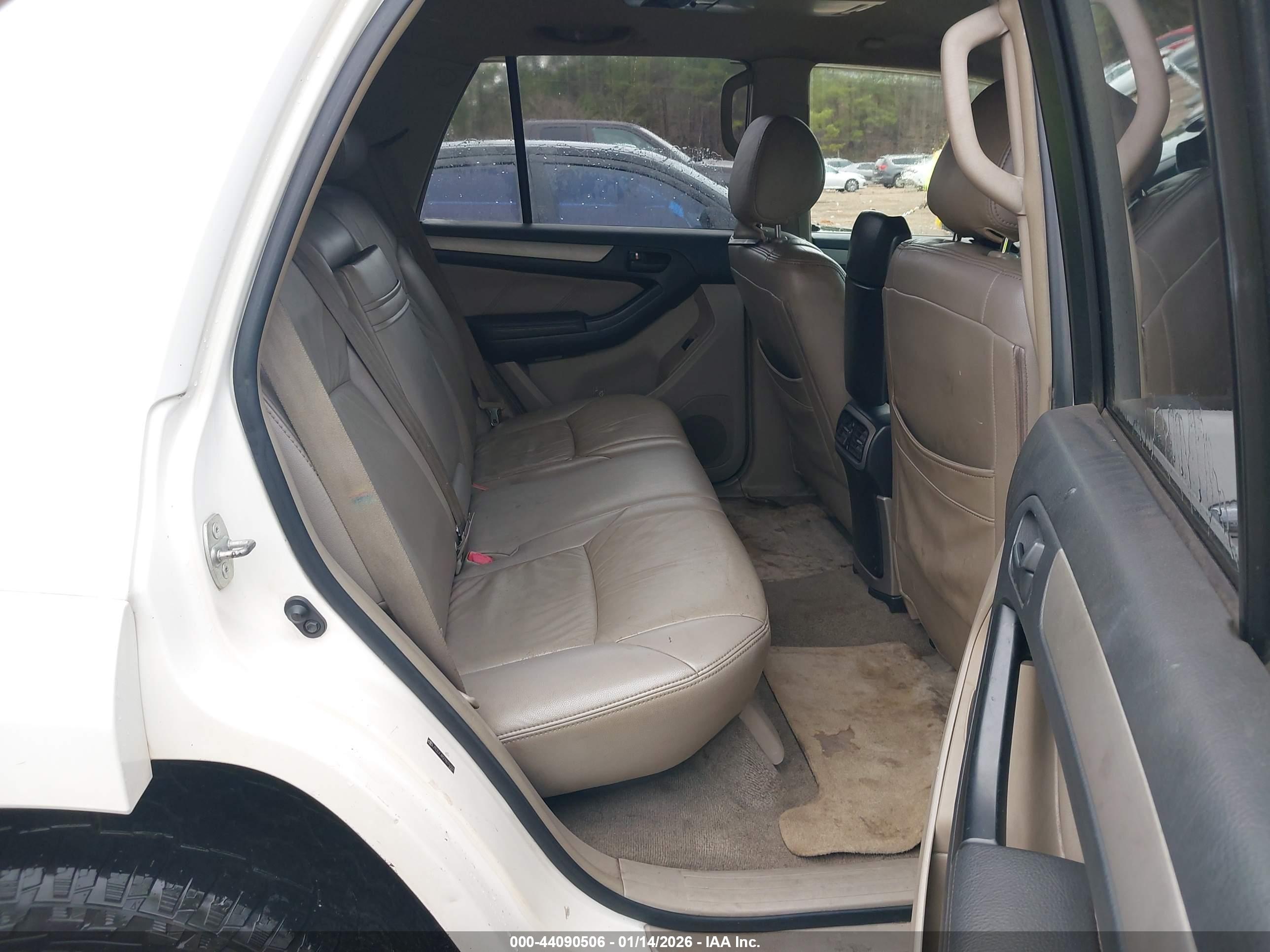 TOYOTA 4RUNNER image 8