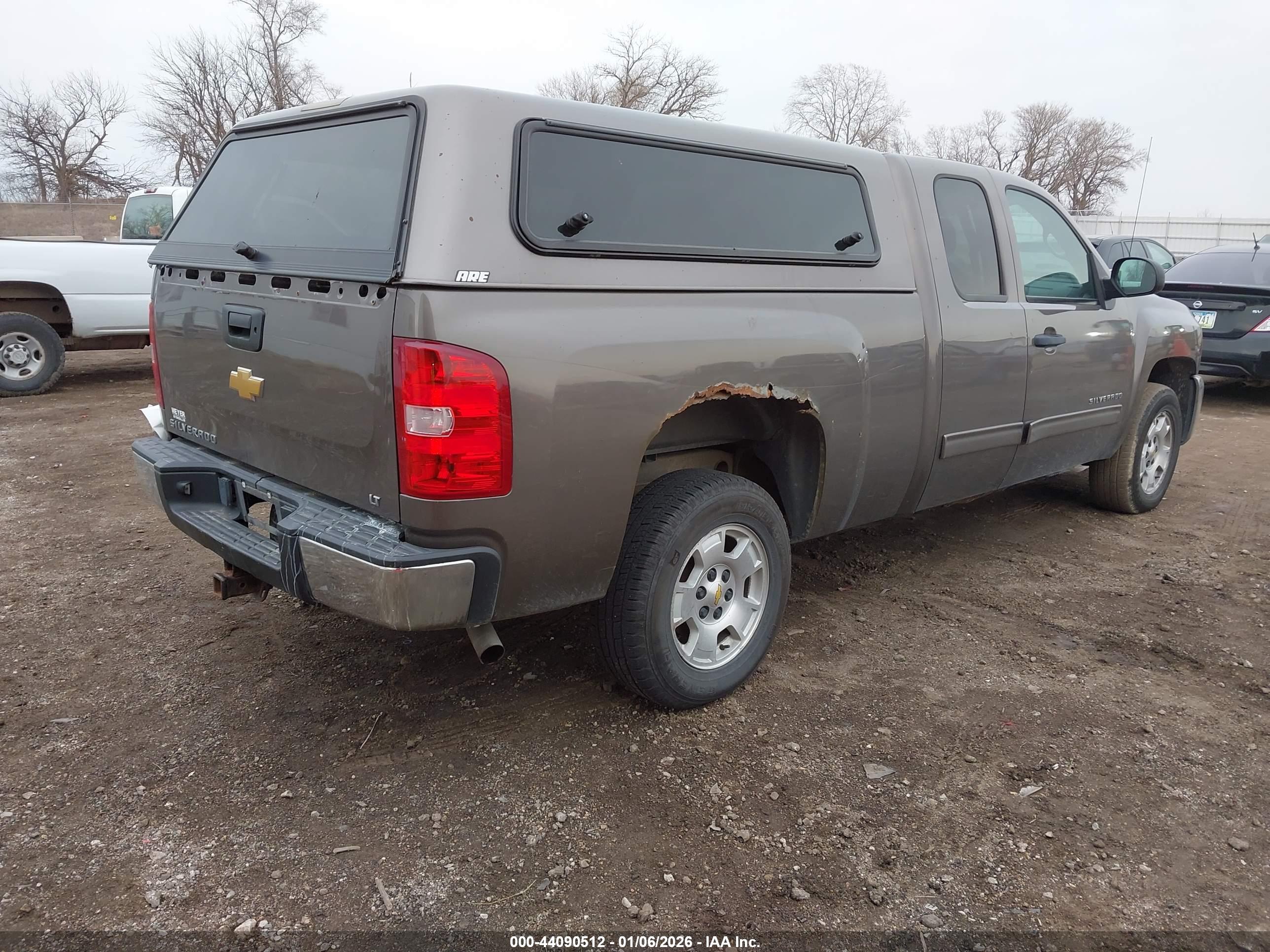 CHEVROLET SILVERADO image 4