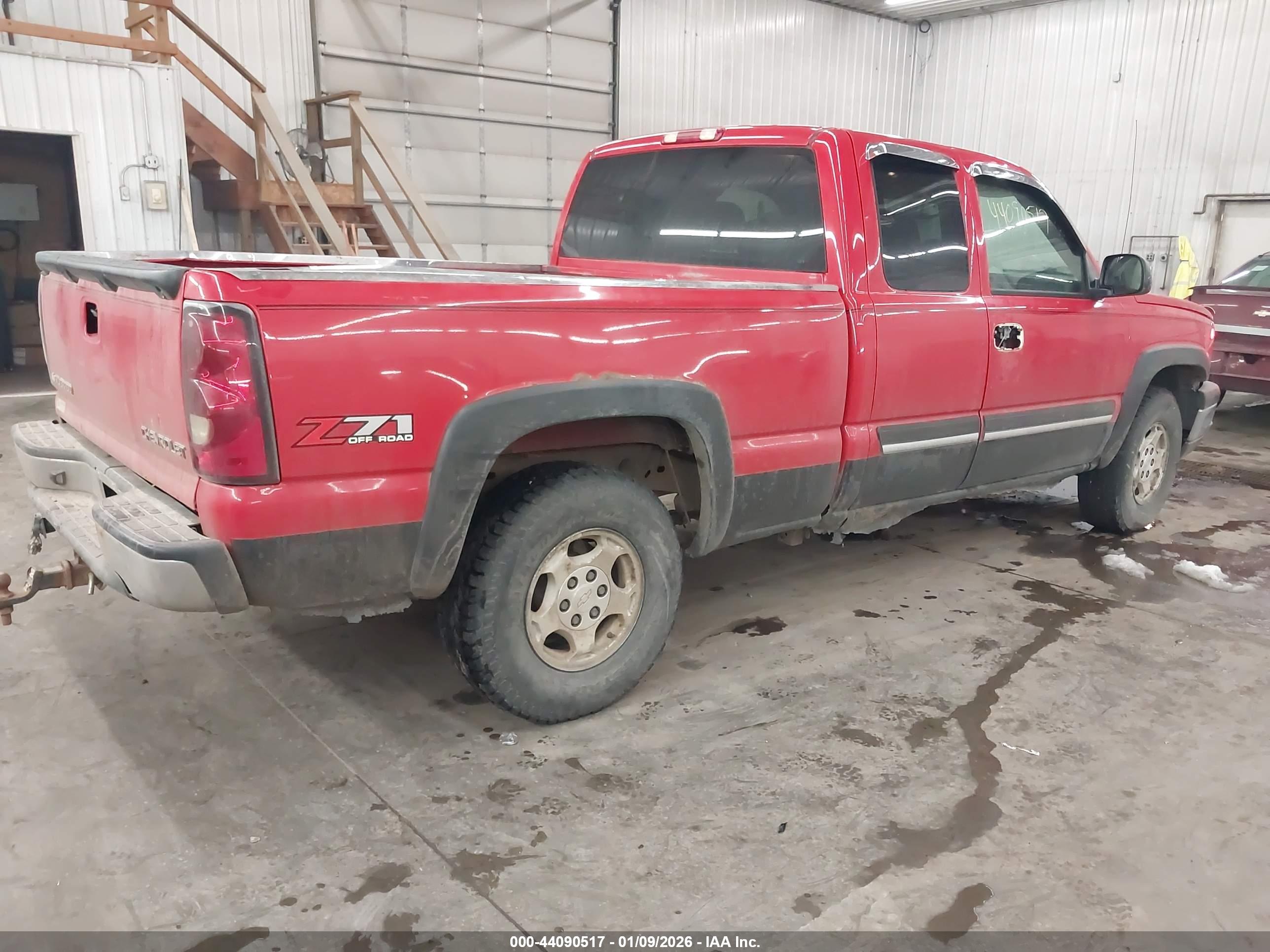 CHEVROLET SILVERADO image 4