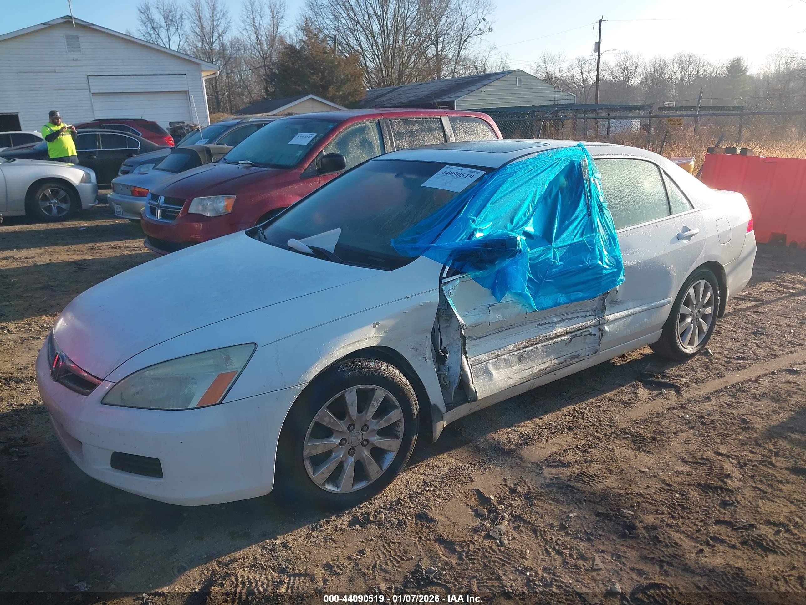 HONDA ACCORD image 2