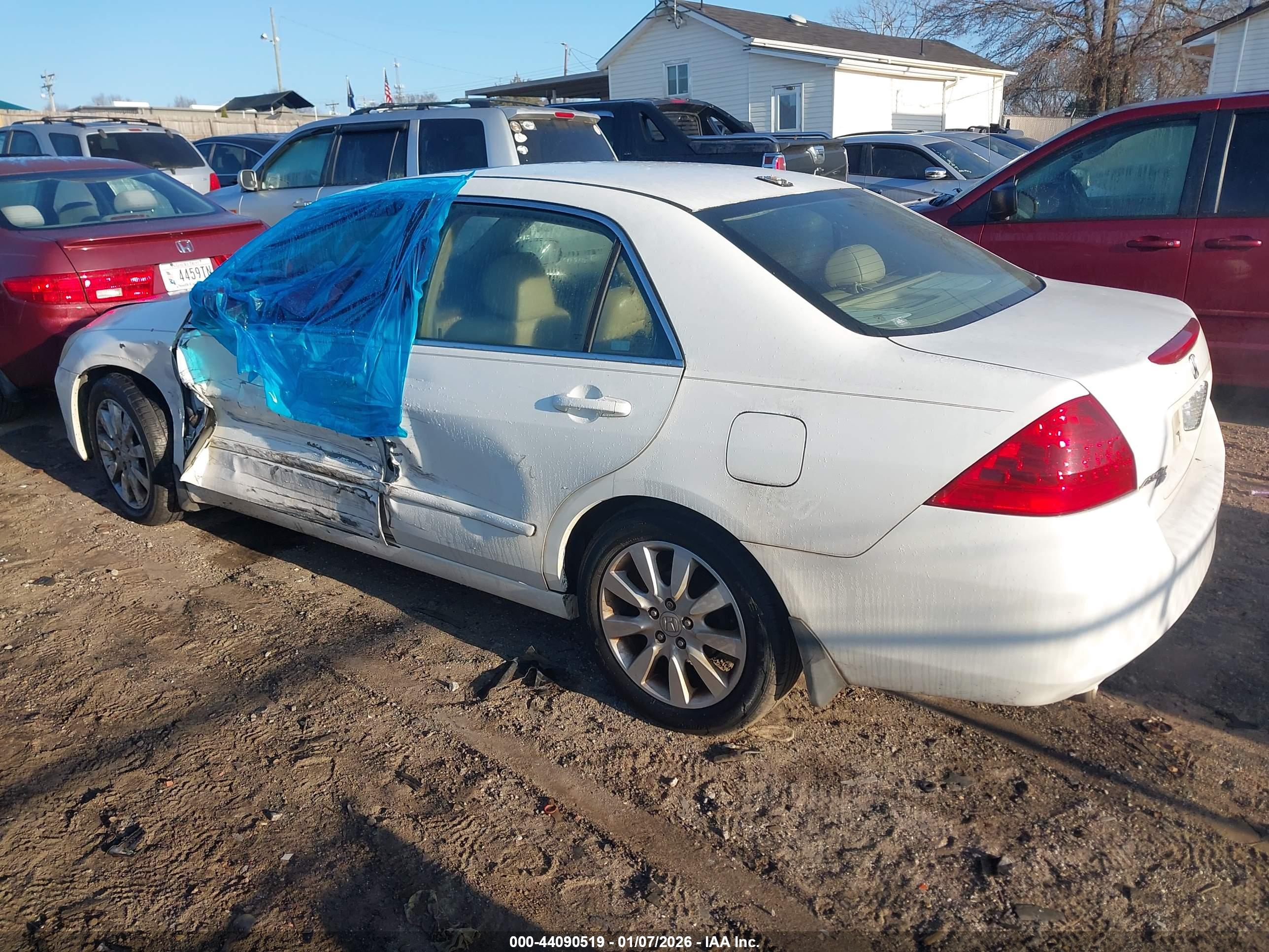 HONDA ACCORD image 3