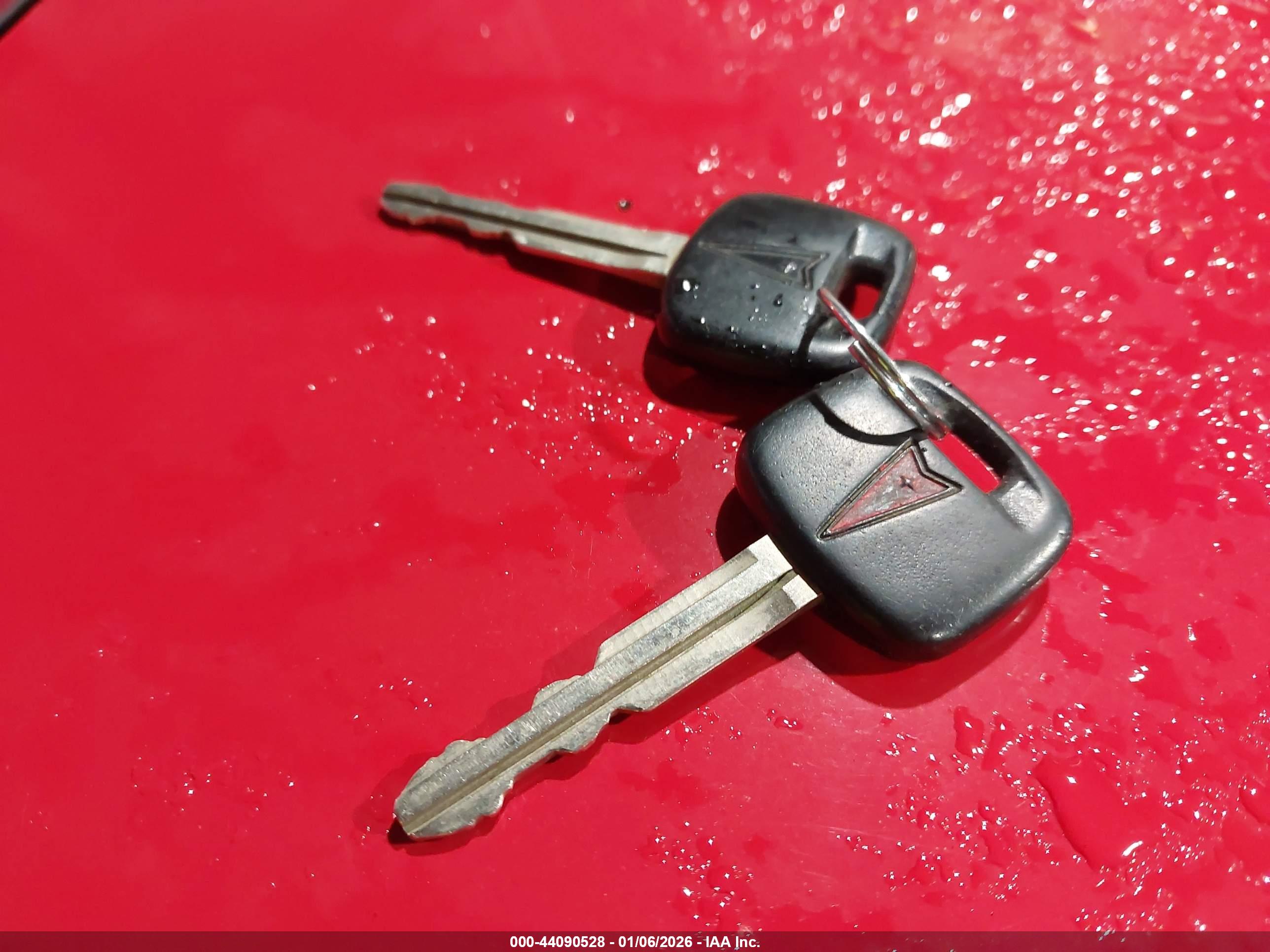 PONTIAC VIBE image 11