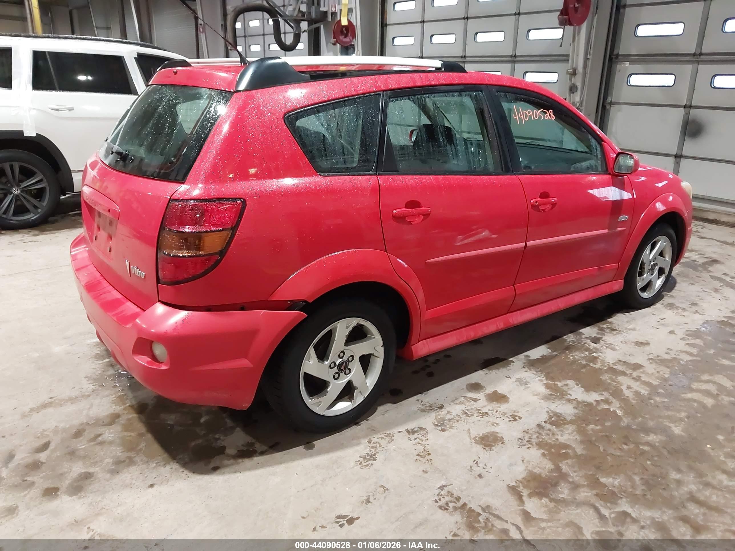 PONTIAC VIBE image 4