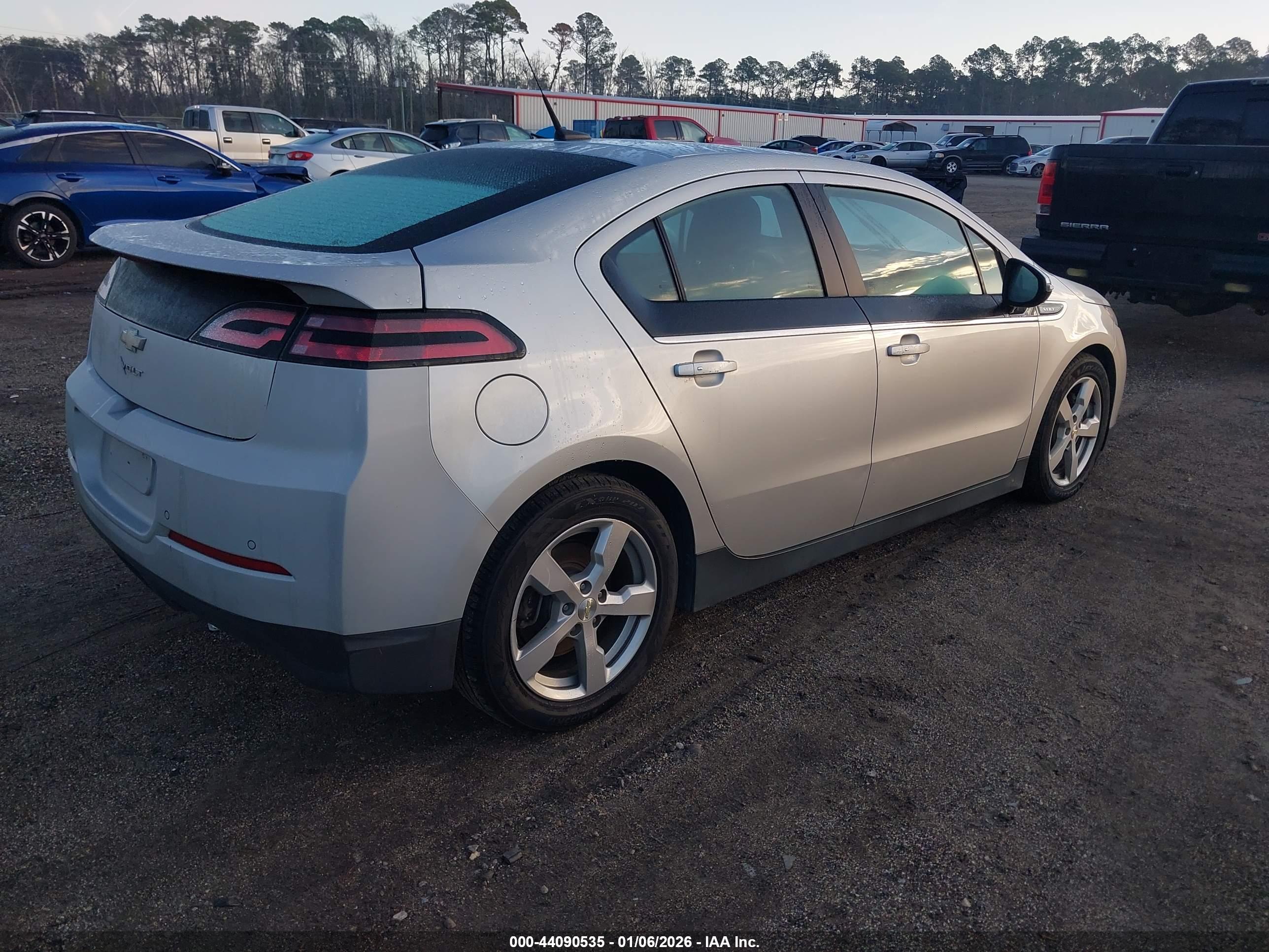 CHEVROLET VOLT image 4