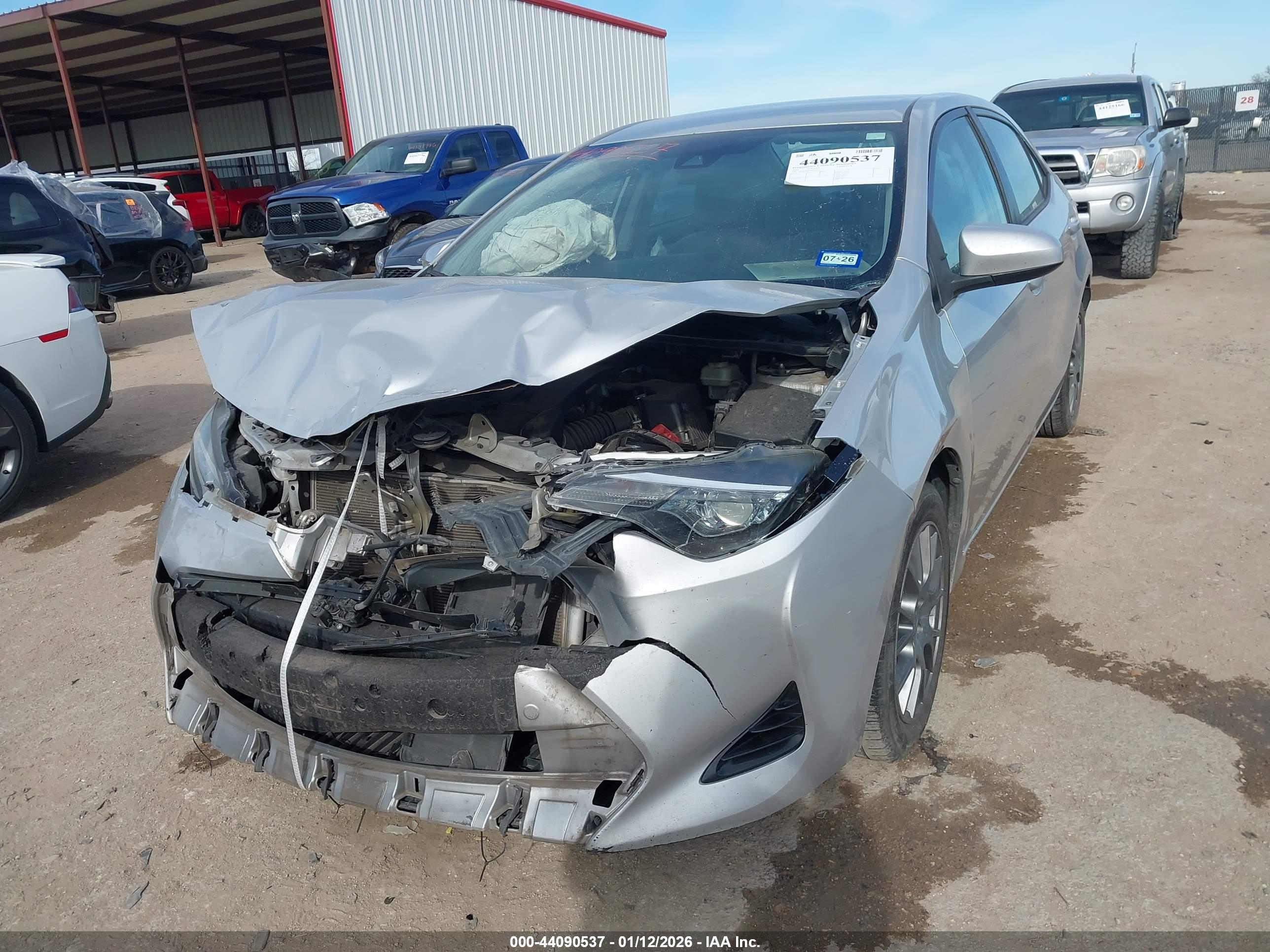 TOYOTA COROLLA image 2