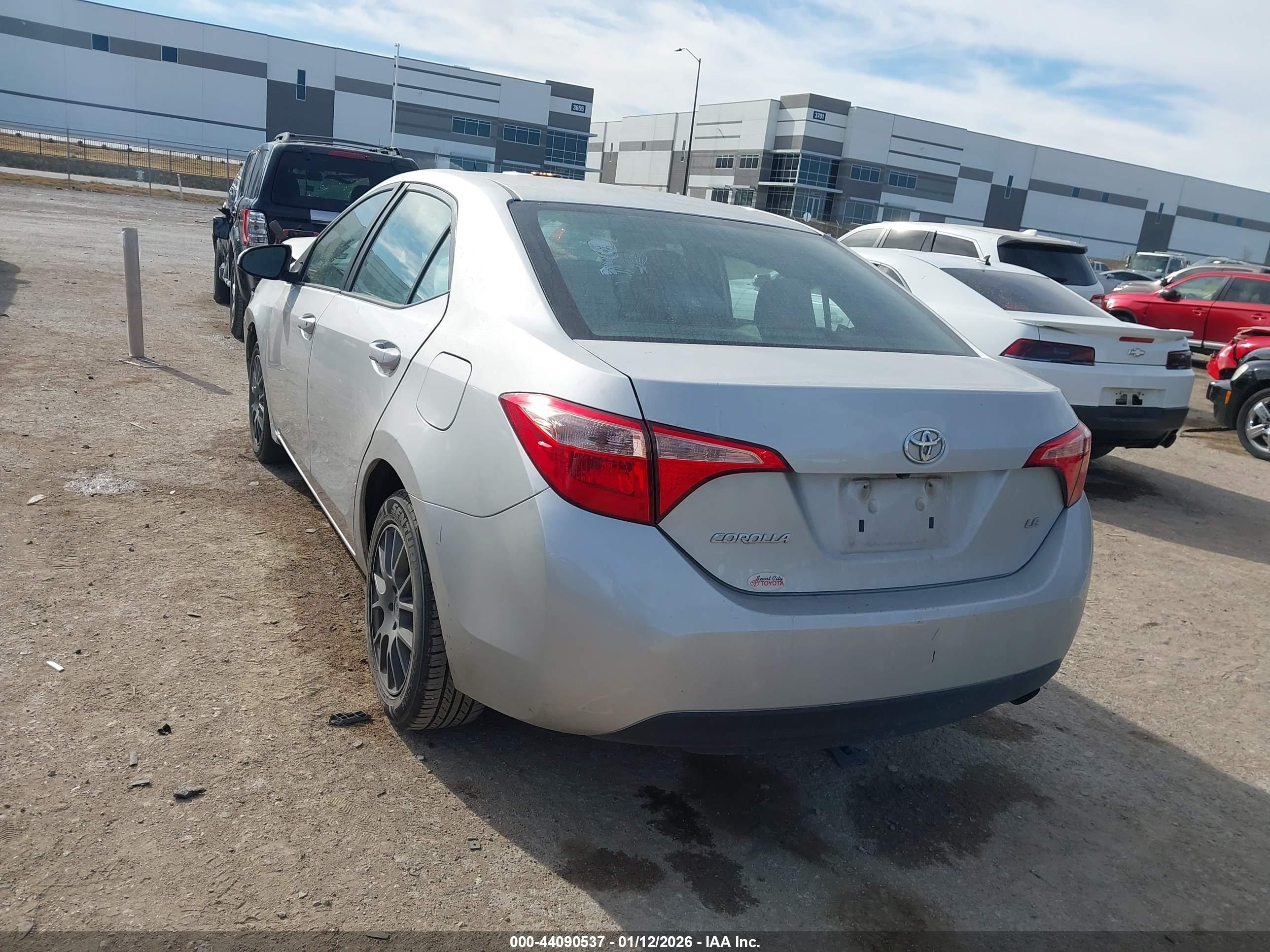 TOYOTA COROLLA image 3