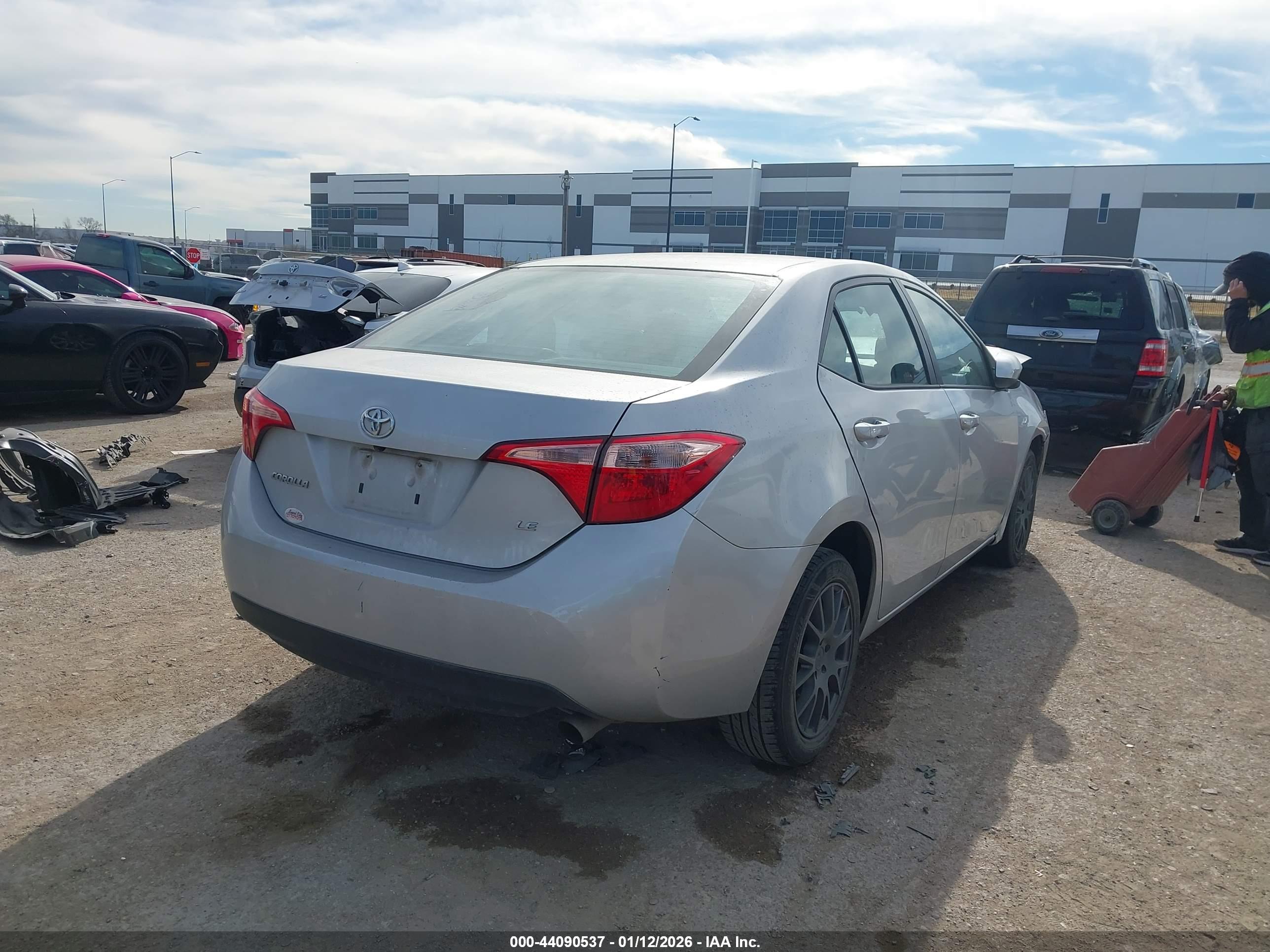 TOYOTA COROLLA image 4