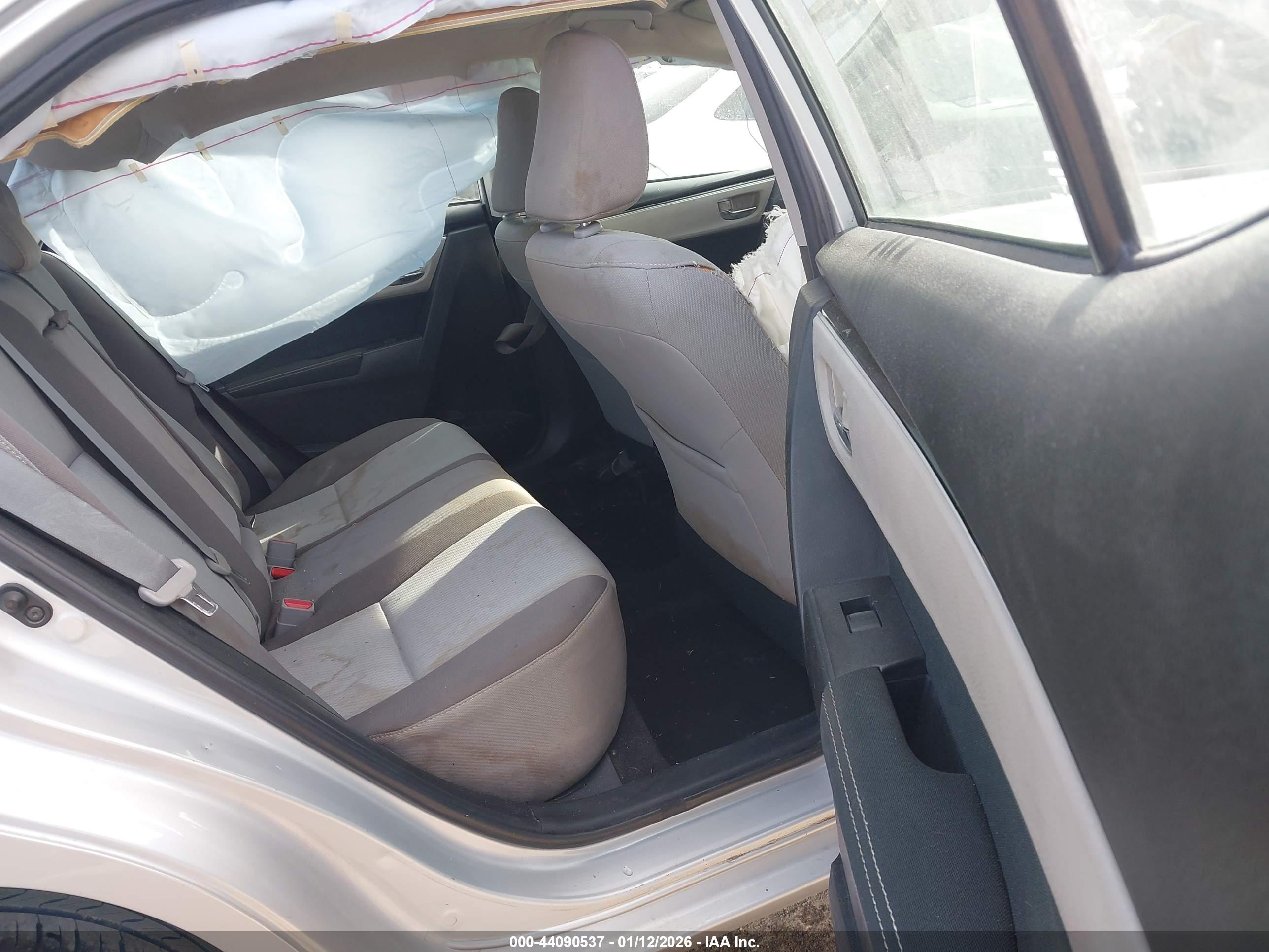 TOYOTA COROLLA image 8