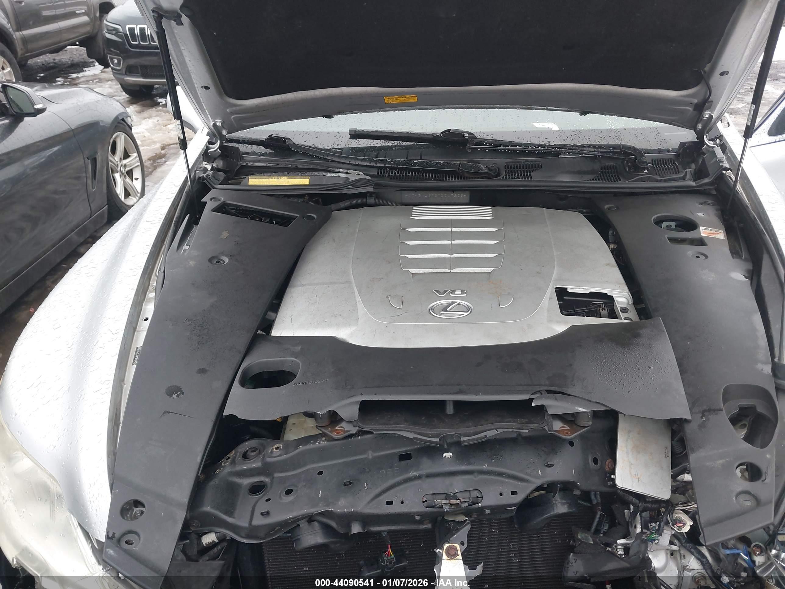 LEXUS LS image 10