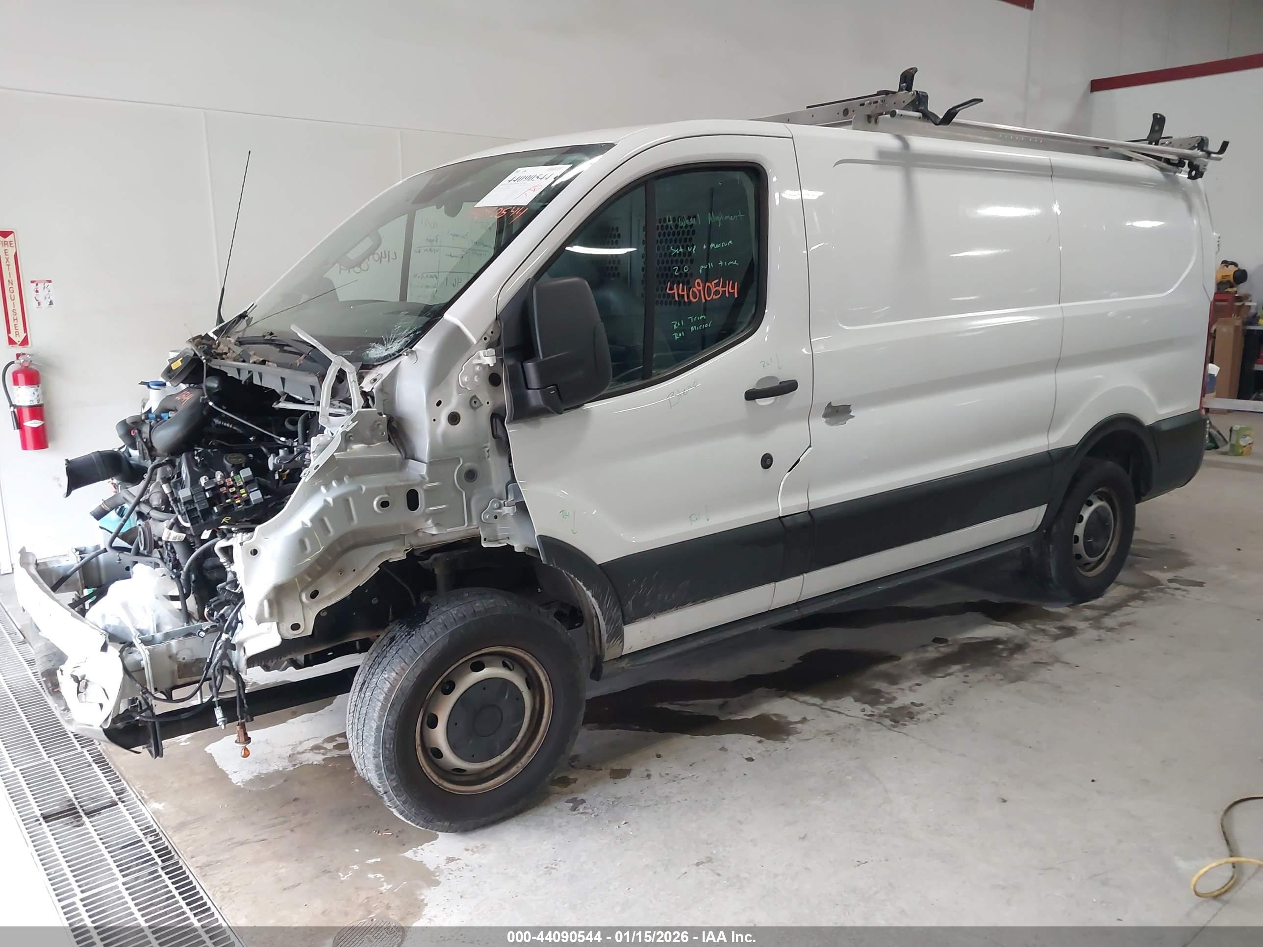 FORD TRANSIT-250 image 2